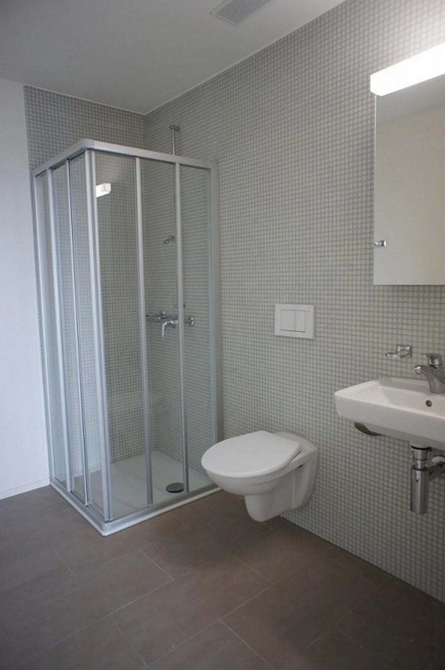 3.5 Zimmer-Wohnung in Schwerzenbach mieten - Foto 2 von 4