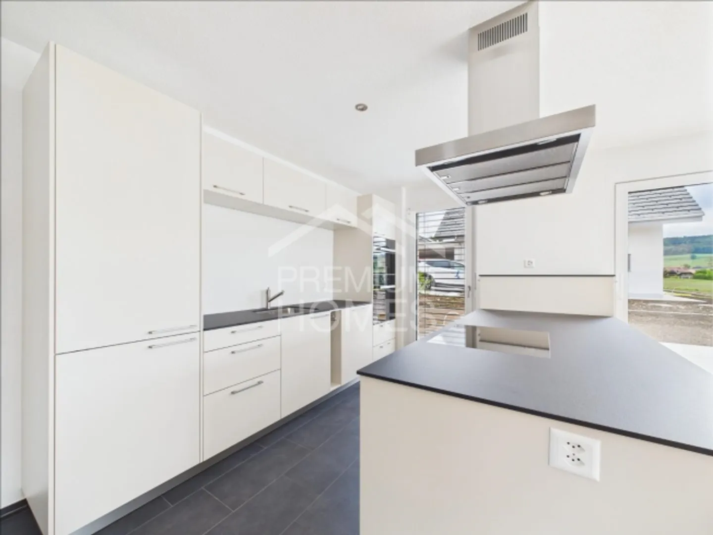 Single house for sale - Photo 2 of 4