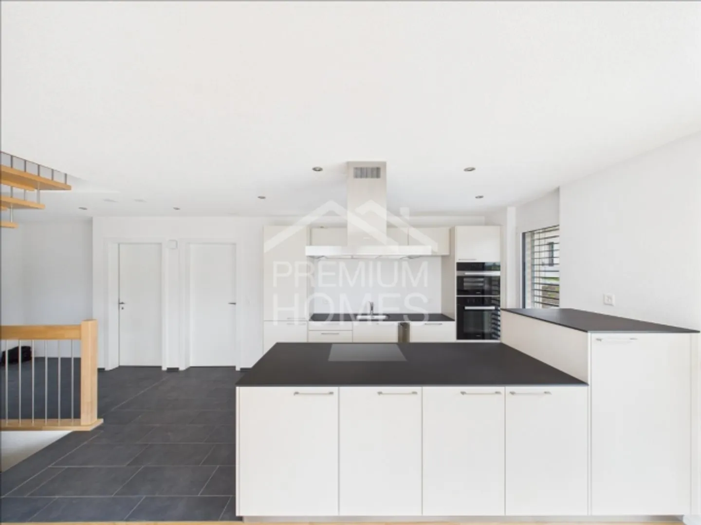 Single house for sale - Photo 3 of 4