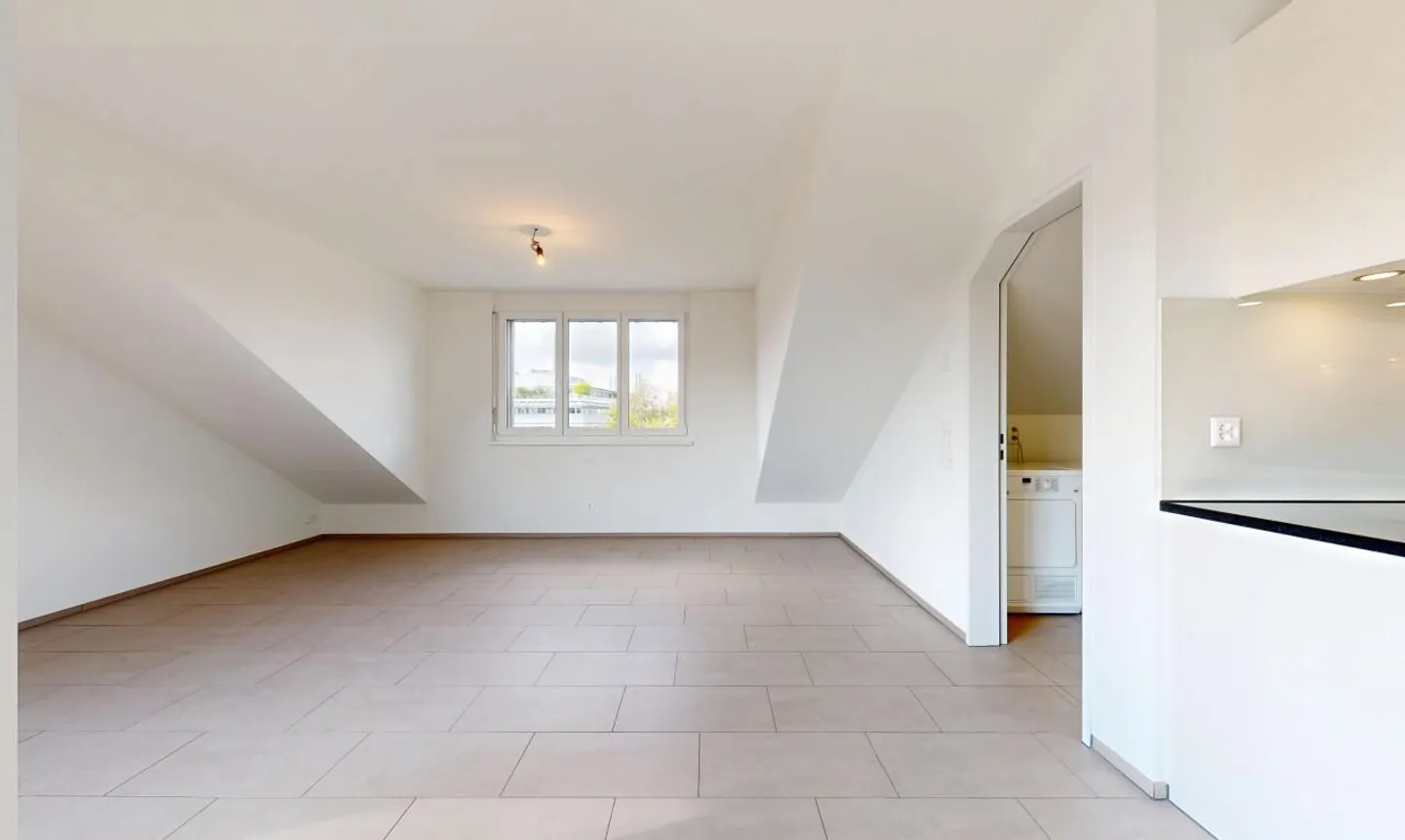 5.5 Room Maisonette Apartment with Covered Loggia - Photo 5 of 11