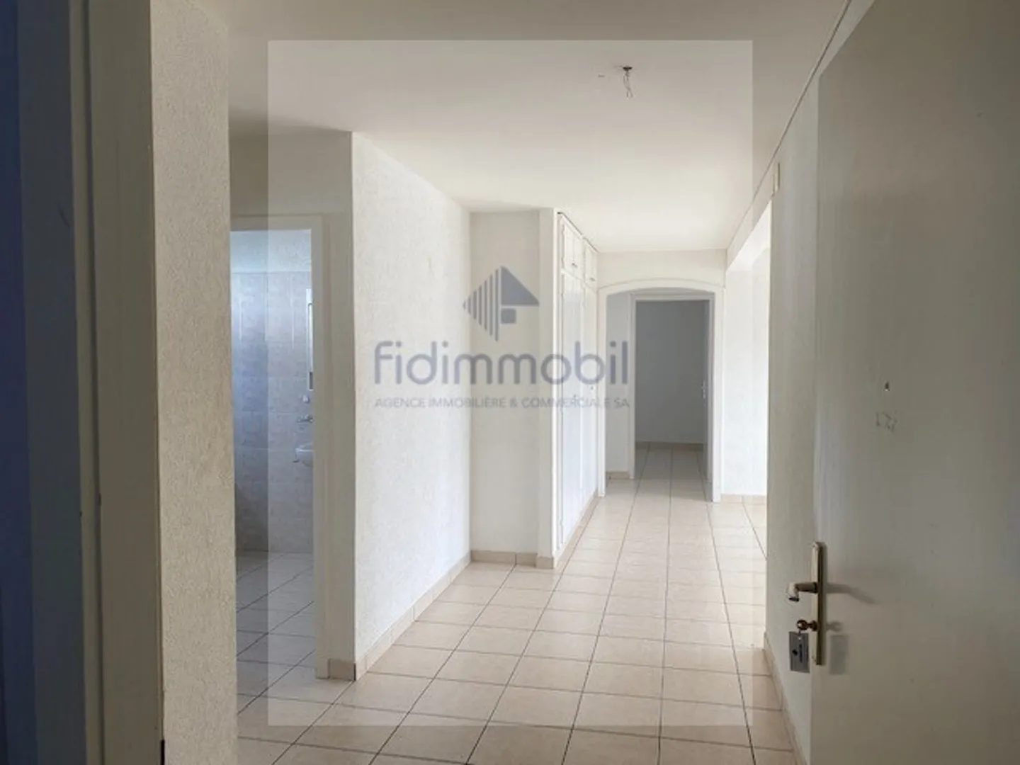 Charmantes Familienhaus mit Garten - Foto 4 von 6