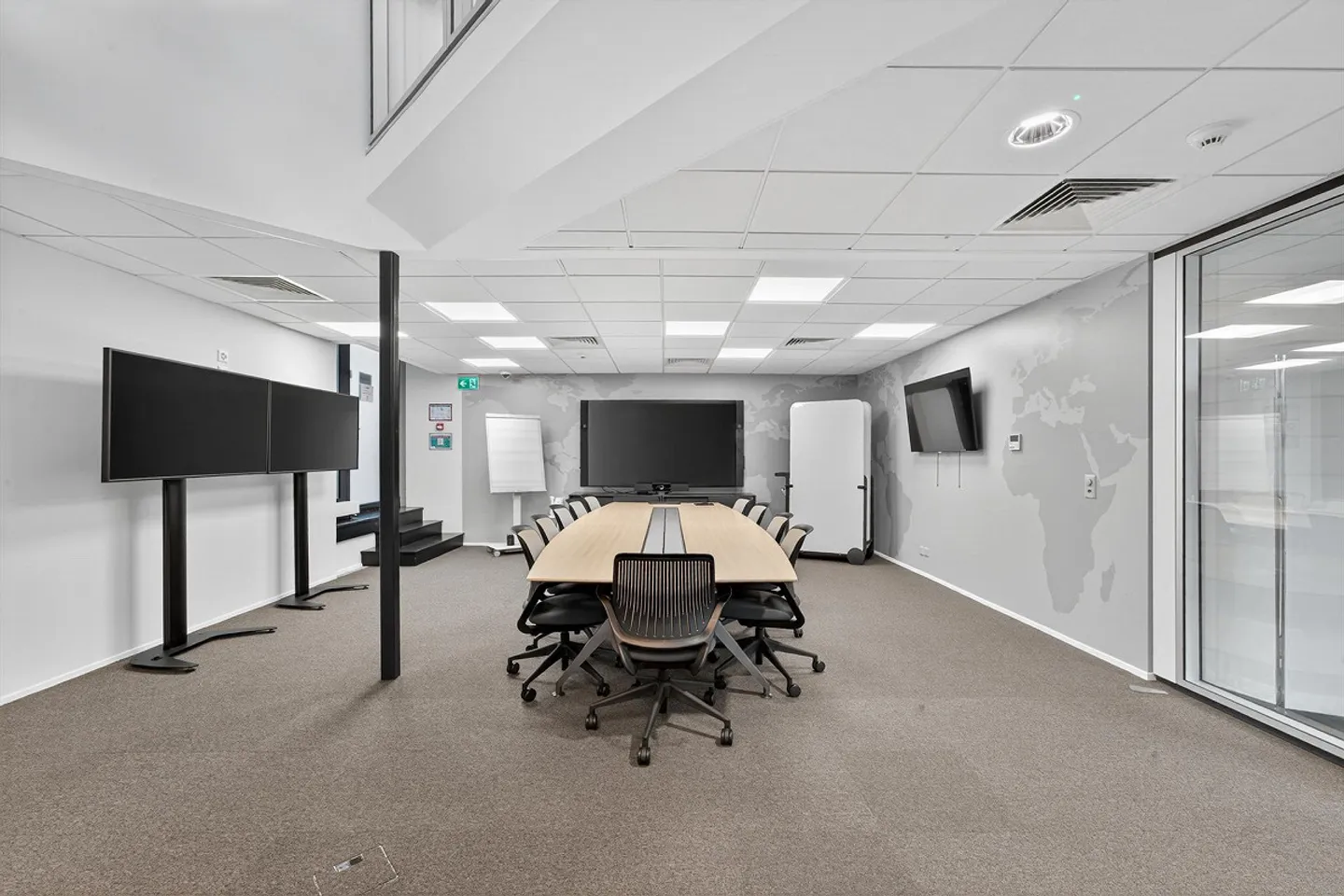 Exclusive ground floor space with gallery in Kriens - ready for occupancy 2026 - Photo 6 of 11