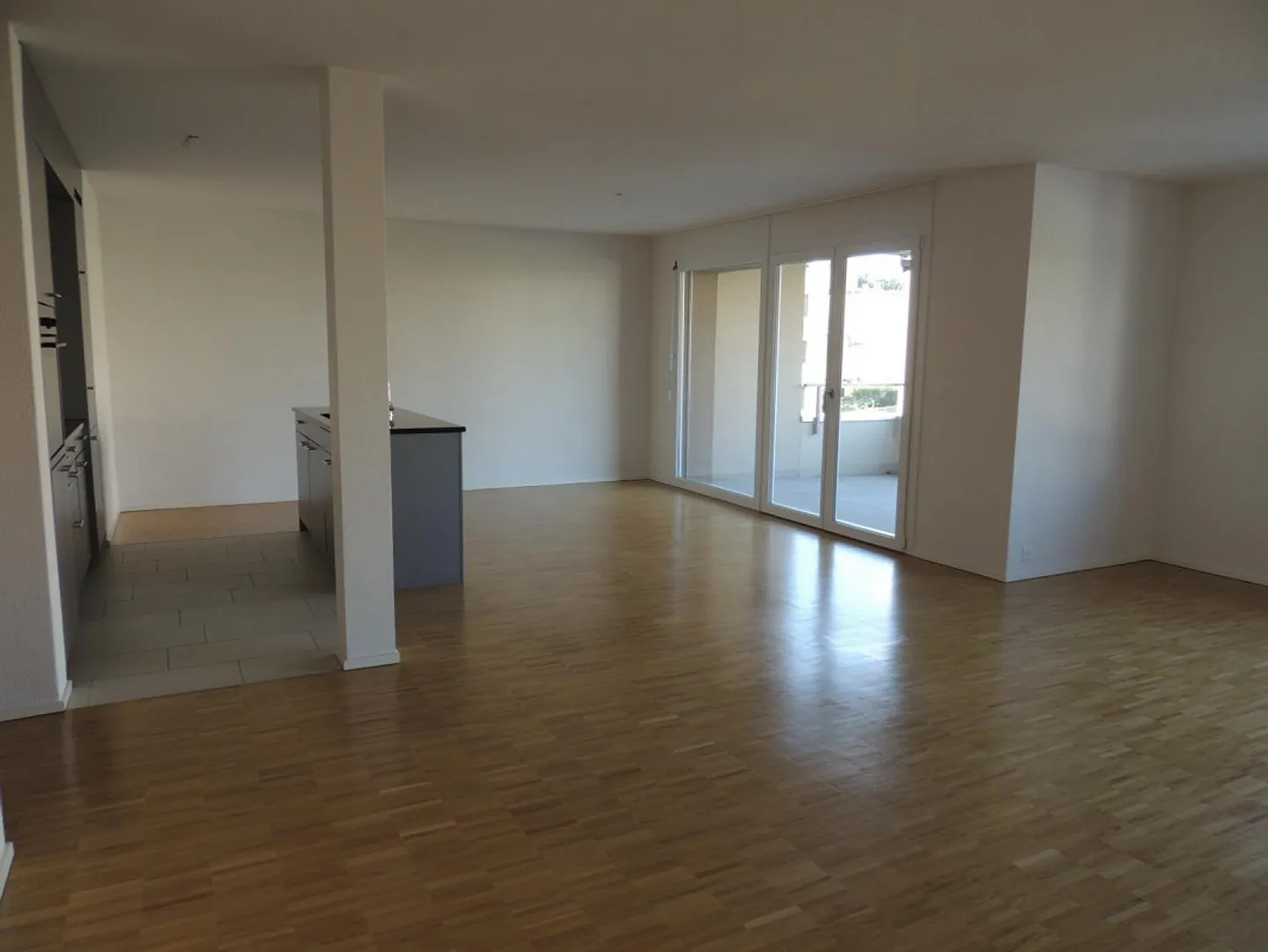 RENT WITHOUT DEPOSIT - Modern apartment in a quiet location - Photo 3 of 8