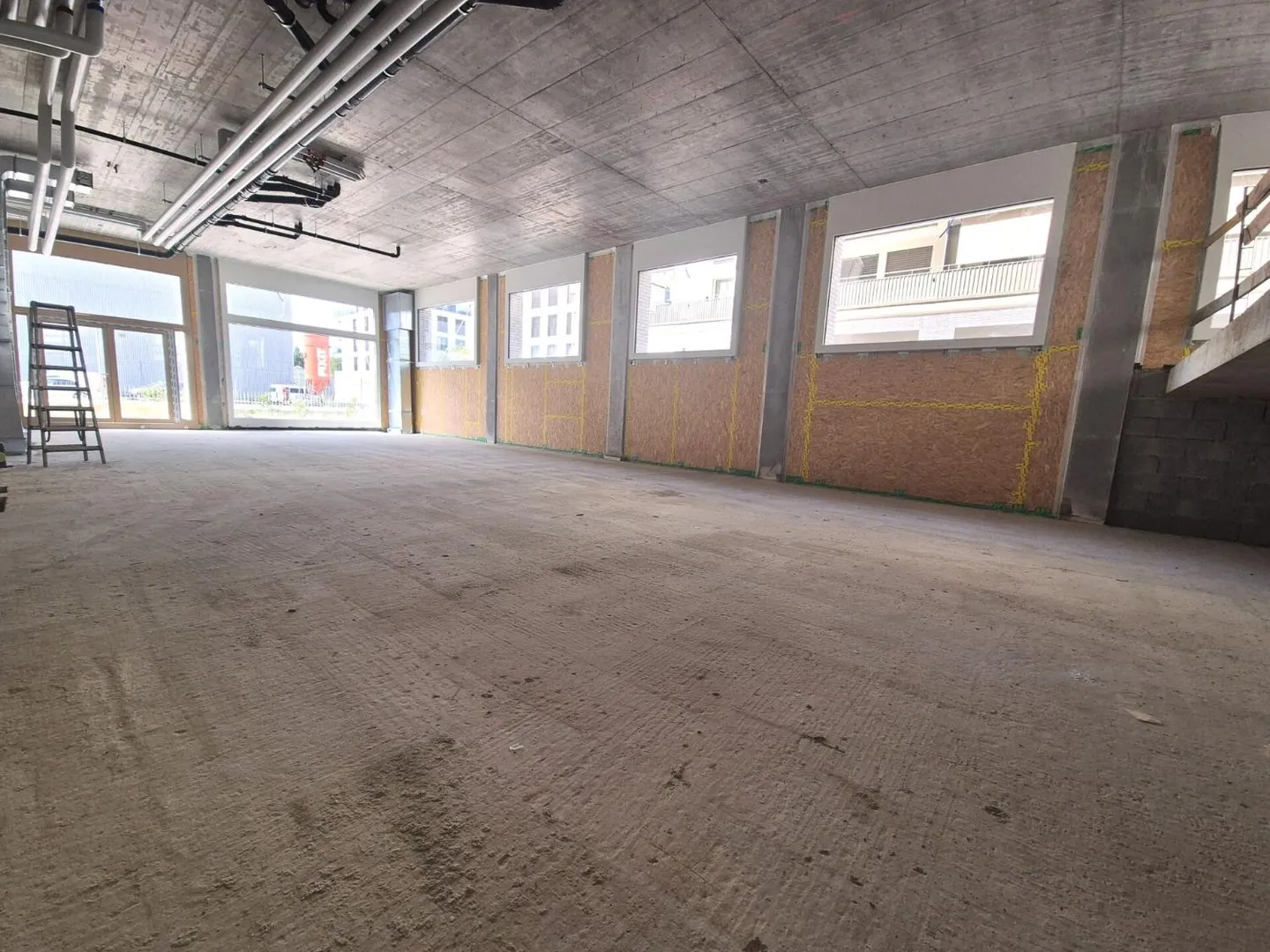 Prairie 2 - Commercial spaces from 55 m2 to 171 m2 on the ground floor - Photo 3 of 10