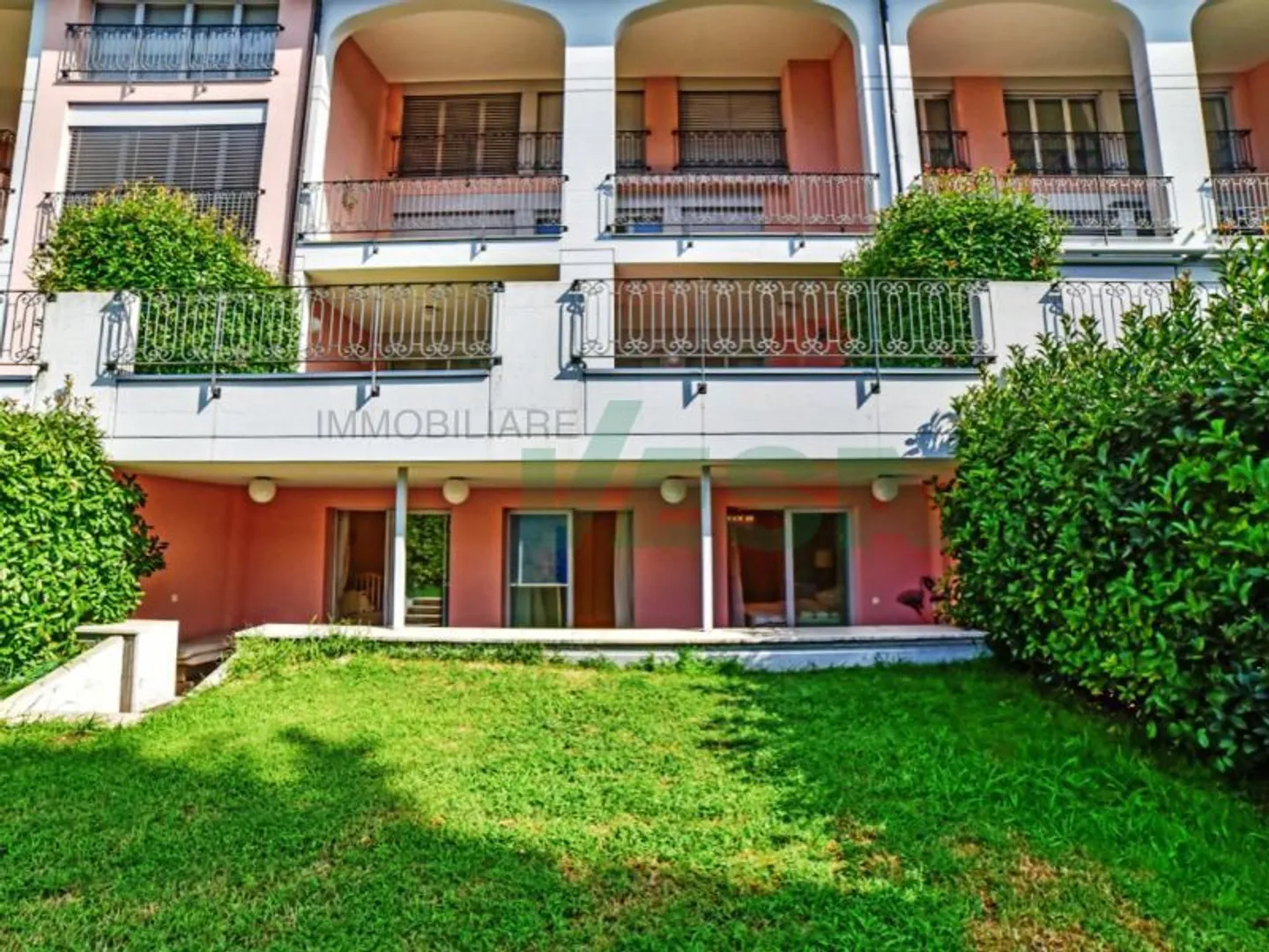 Elegante appartamento duplex di 4,5 locali con magnifica vista - Foto 7 di 9