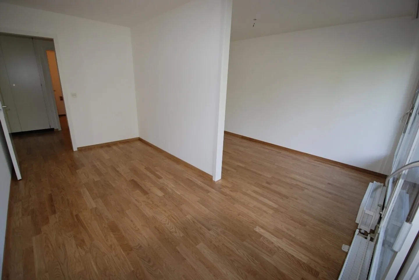 Spacious Apartment with Scenic Views - Photo 8 of 11