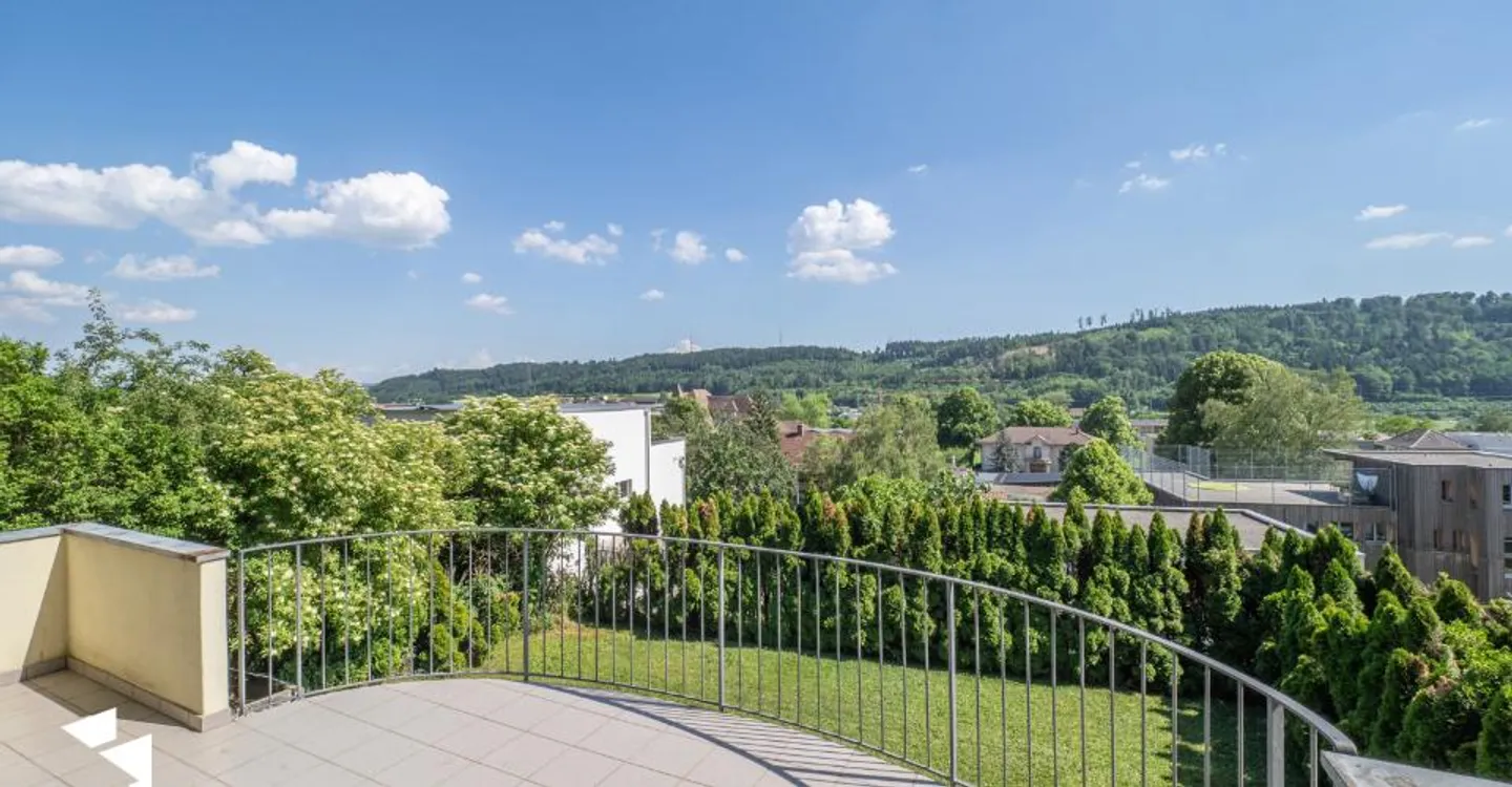 Fehr Immobiliare - Casa unifamiliare soleggiata di 5,5 locali - Foto 2 di 12