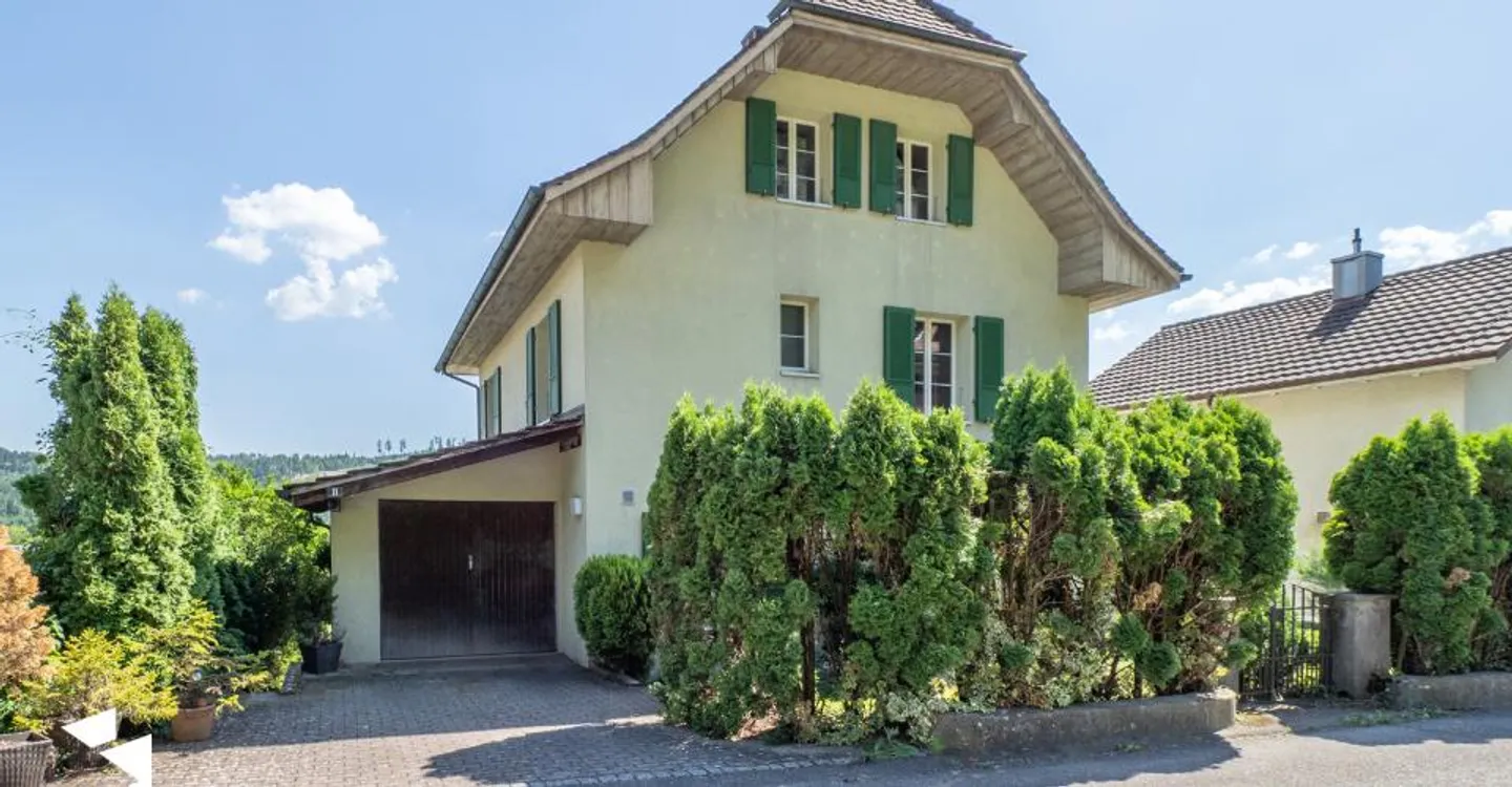 Fehr Immobiliare - Casa unifamiliare soleggiata di 5,5 locali - Foto 3 di 12