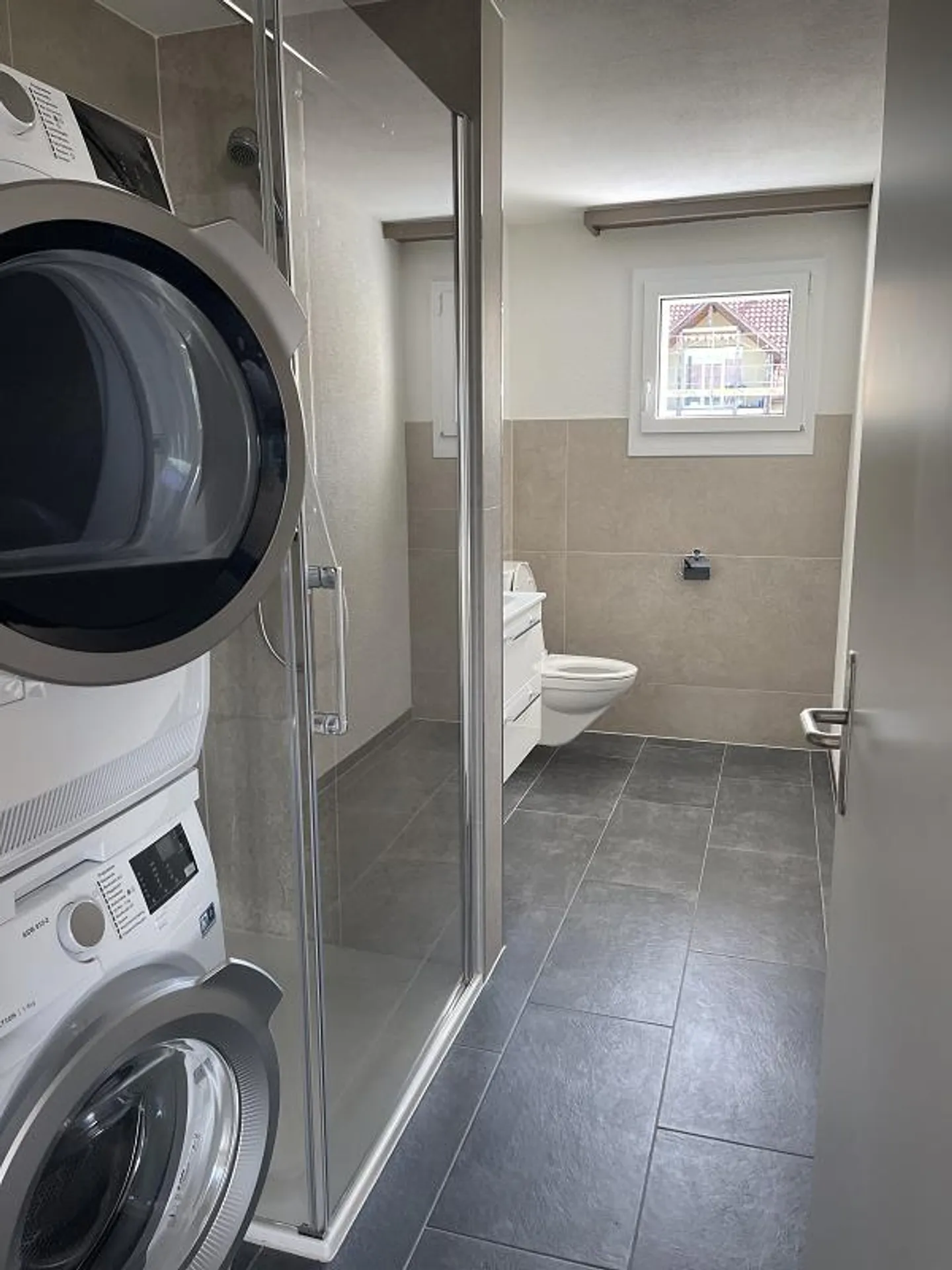 Attractive 4.5-room apartment with sunny balcony in a quiet location - Photo 6 of 11