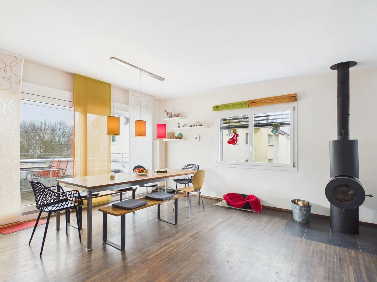 Exklusive Dachwohnung mit Golfblick - Foto 2 von 14