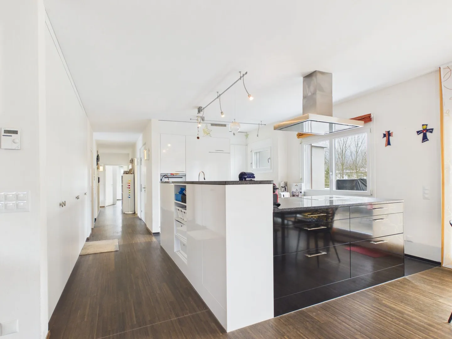 Exklusive Dachwohnung mit Golfblick - Foto 3 von 14