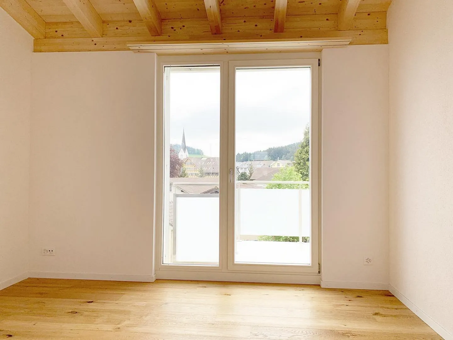 Bel et lumineux appartement sous les combles de 3,5 pièces - Photo 7 sur 9