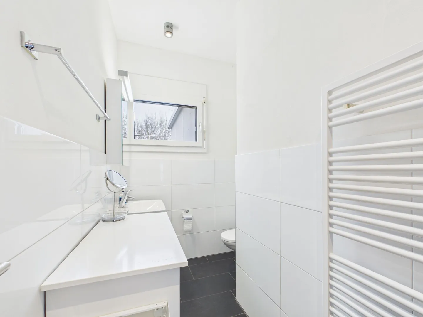 Exklusive Dachwohnung mit Golfblick - Foto 11 von 14