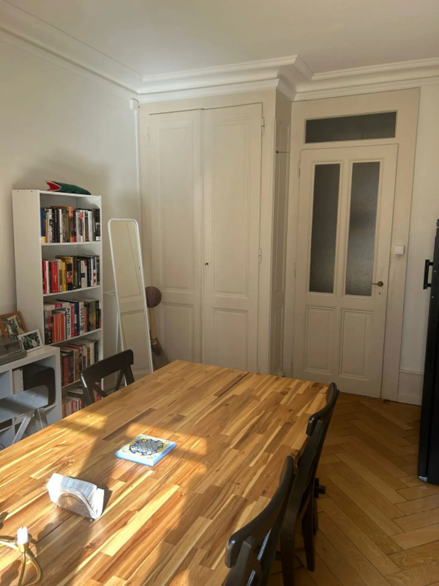 Appartement 4 pièces situé aux Eaux-Vives - Photo 2 sur 9