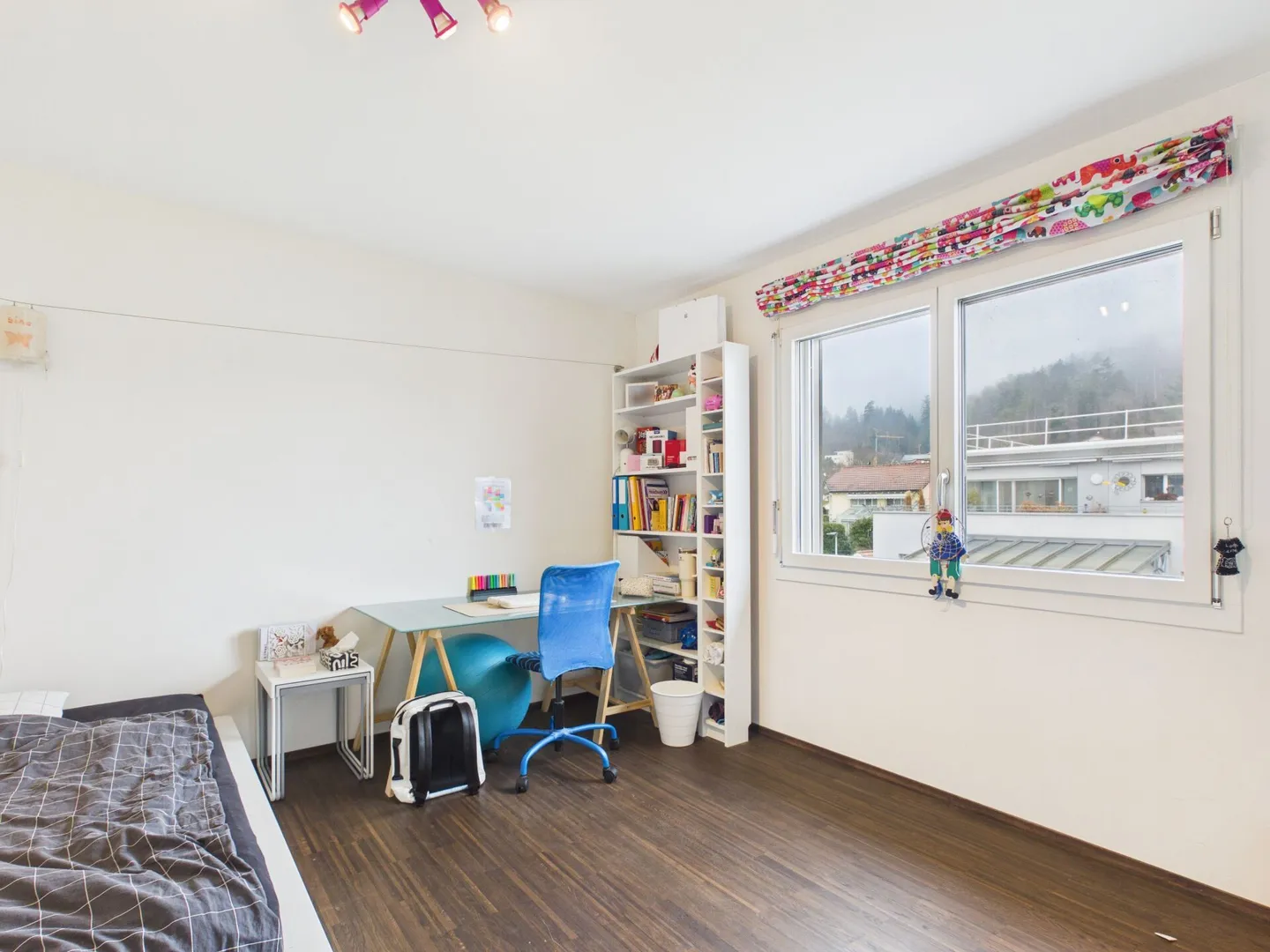 Exklusive Dachwohnung mit Golfblick - Foto 8 von 14