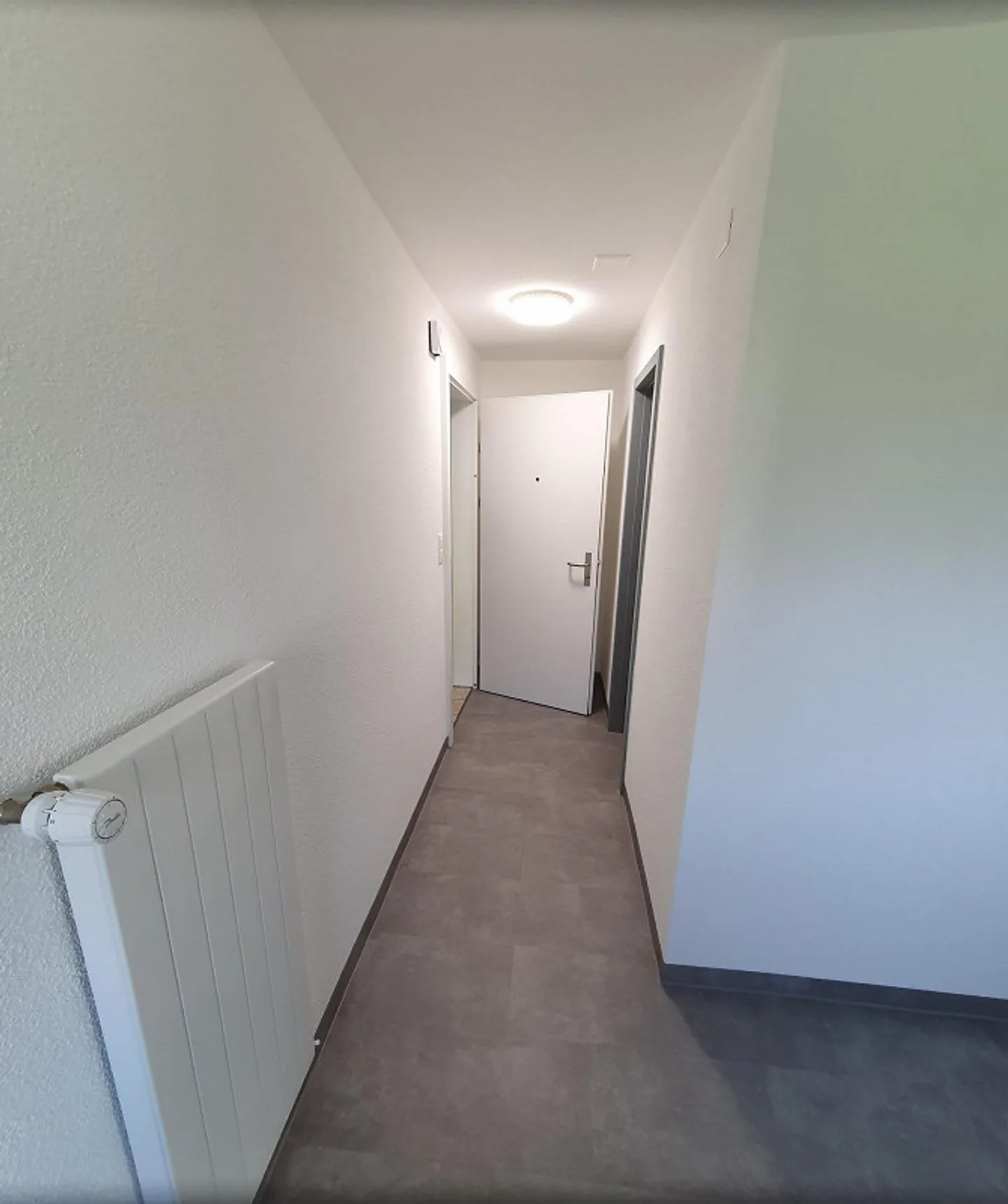 Appartamento 1 1/2 camere nel centro del villaggio - Foto 7 di 11