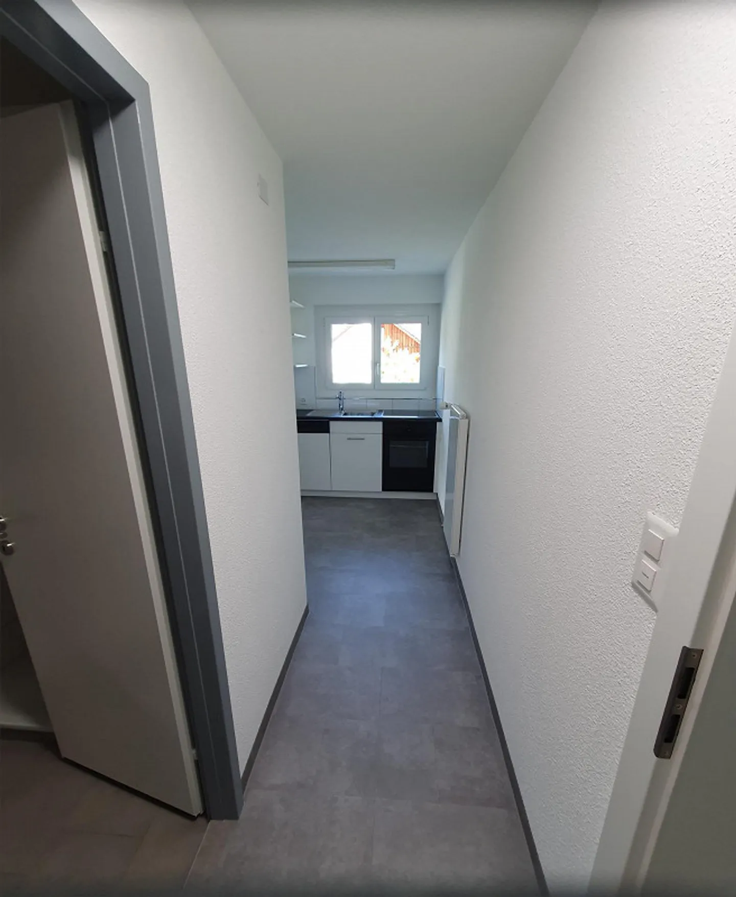 Appartamento 1 1/2 camere nel centro del villaggio - Foto 8 di 11