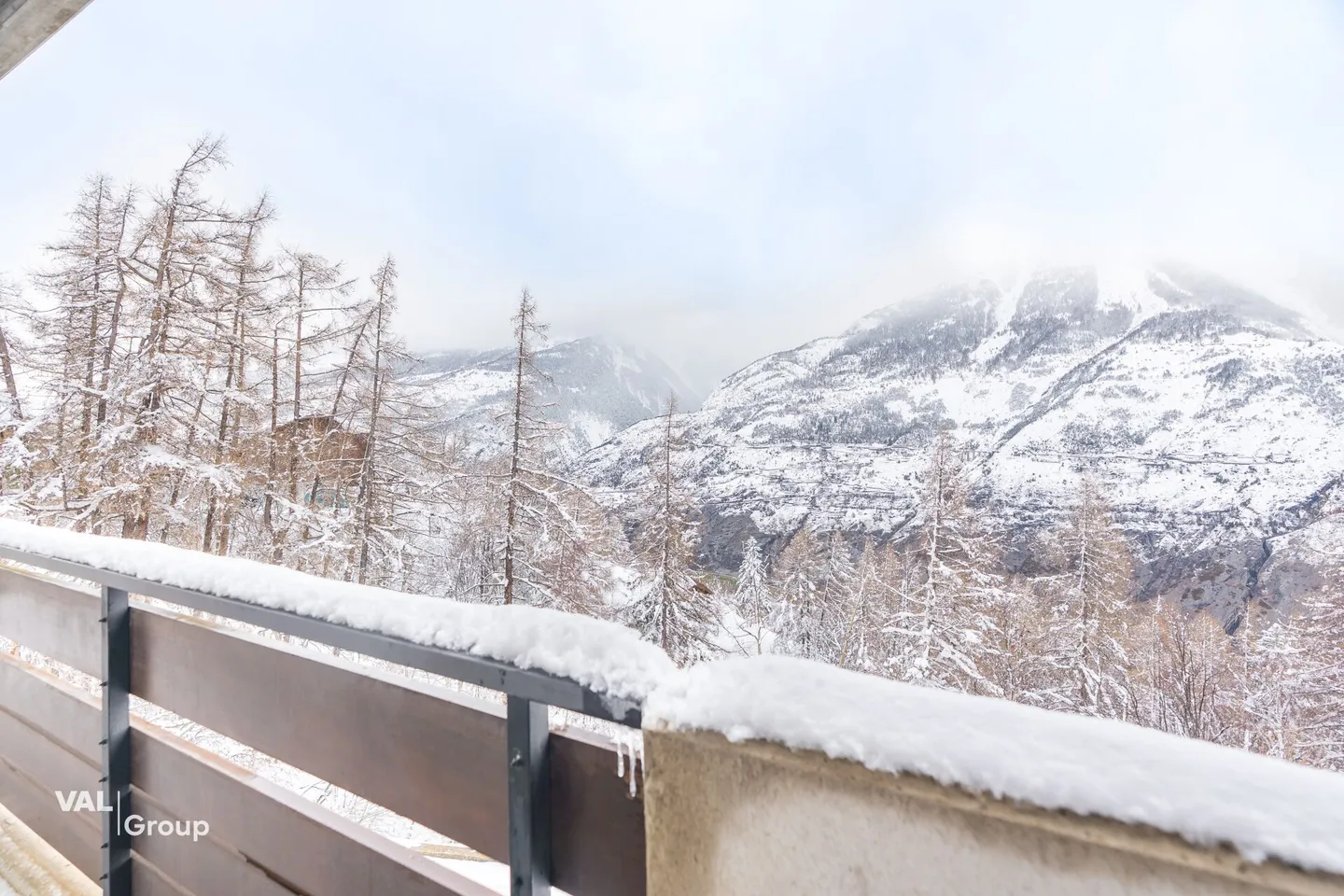 Ampio appartamento di 4,5 stanze a Eischoll - arredato, posizione soleggiata con due balconi - Foto 14 di 15
