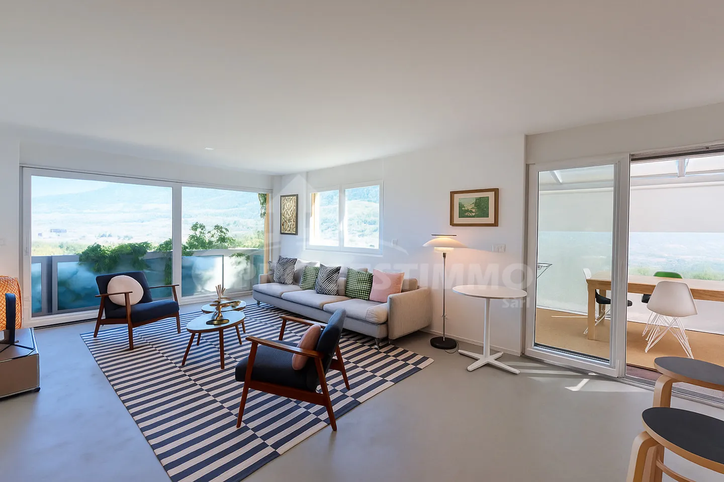 APPARTAMENTO 3.5 STANZE DI ALTA QUALITÀ CON VISTA PANORAMICA - Foto 1 di 15