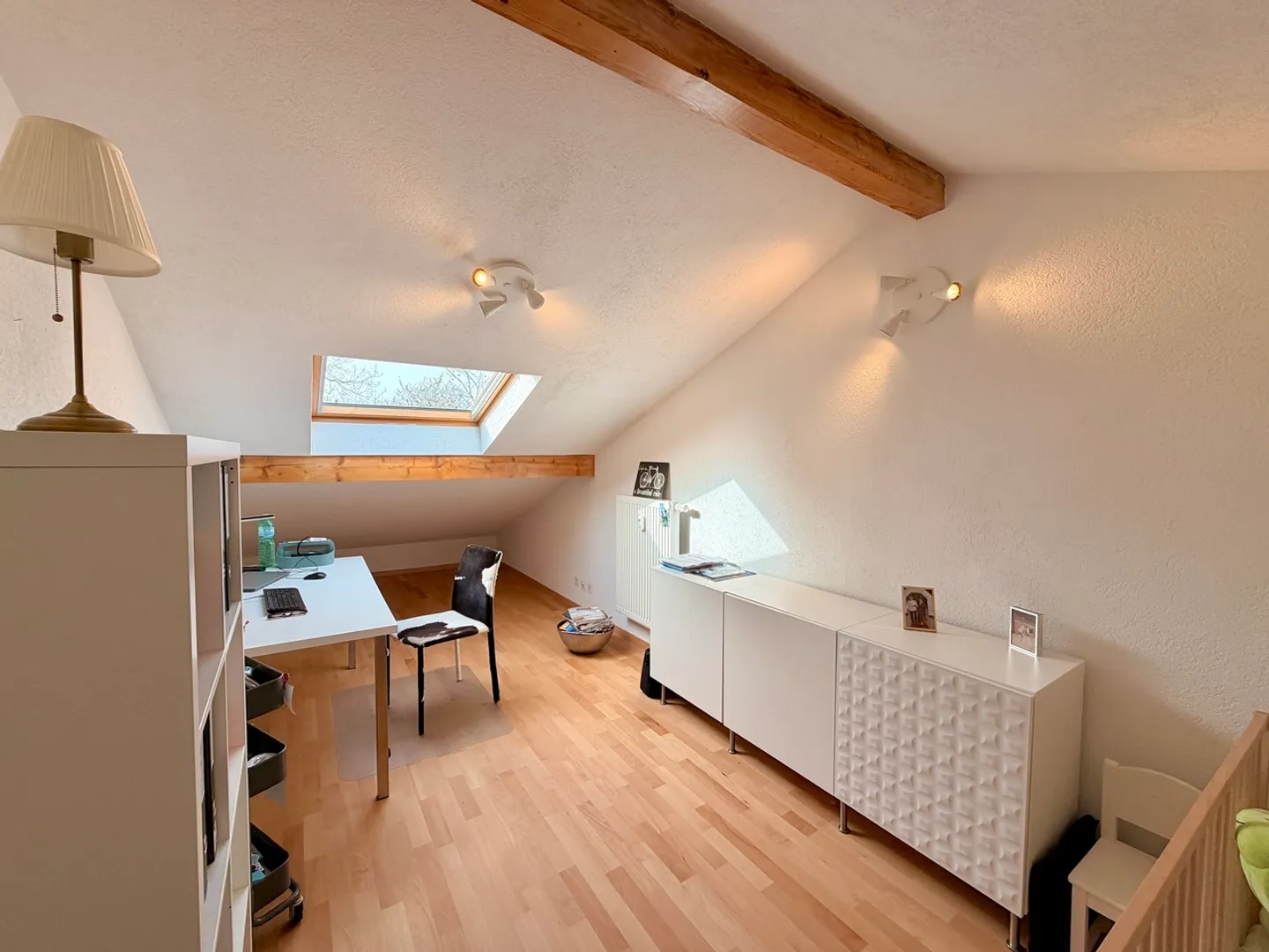 Duplex lumineux de 4,5 pièces avec balcon et box de garage - Photo 12 sur 15