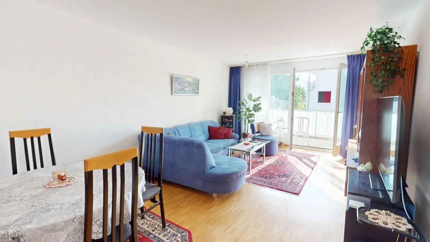 3.5 Room Apartment in an Ideal Location - Photo 2 of 10