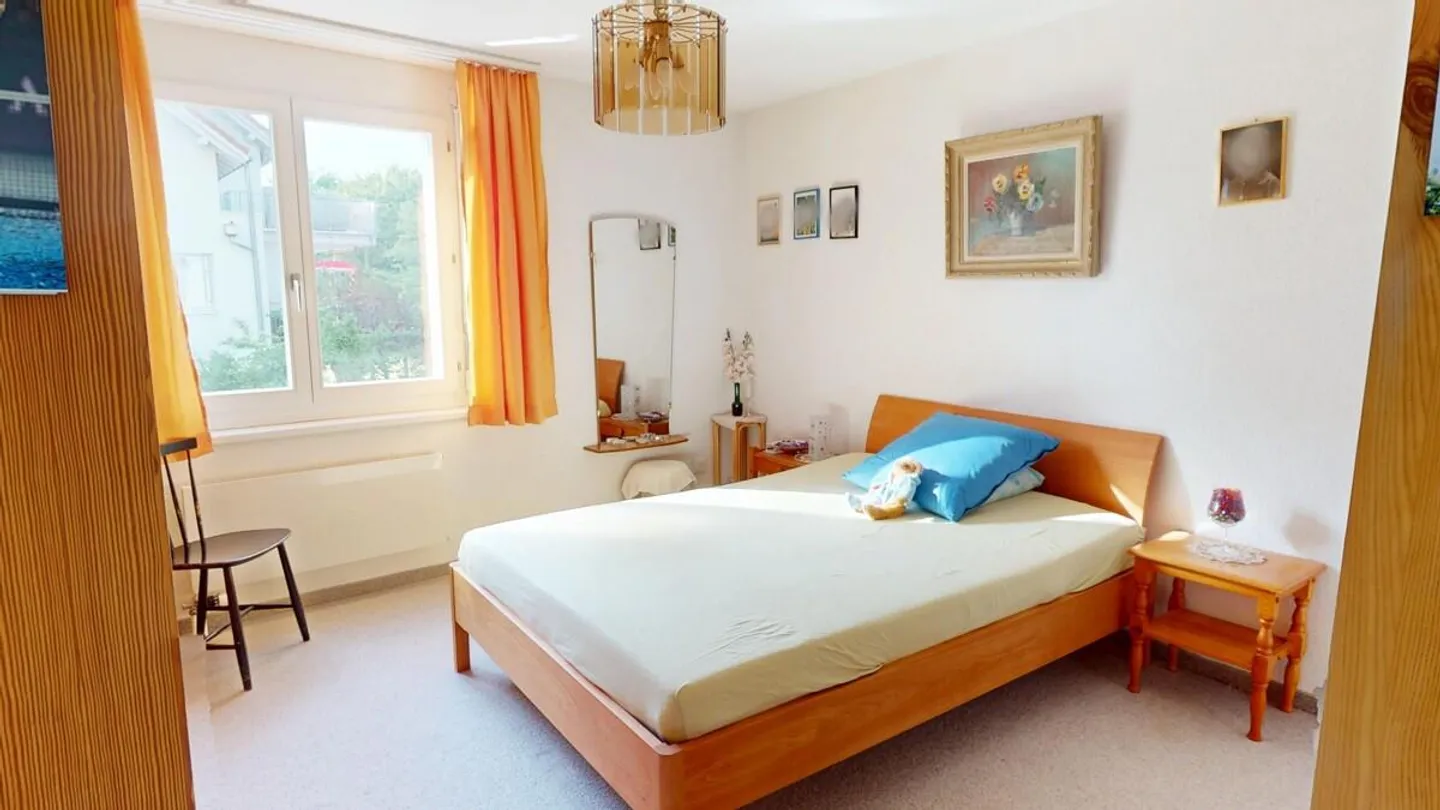 3.5 Room Apartment in an Ideal Location - Photo 7 of 10