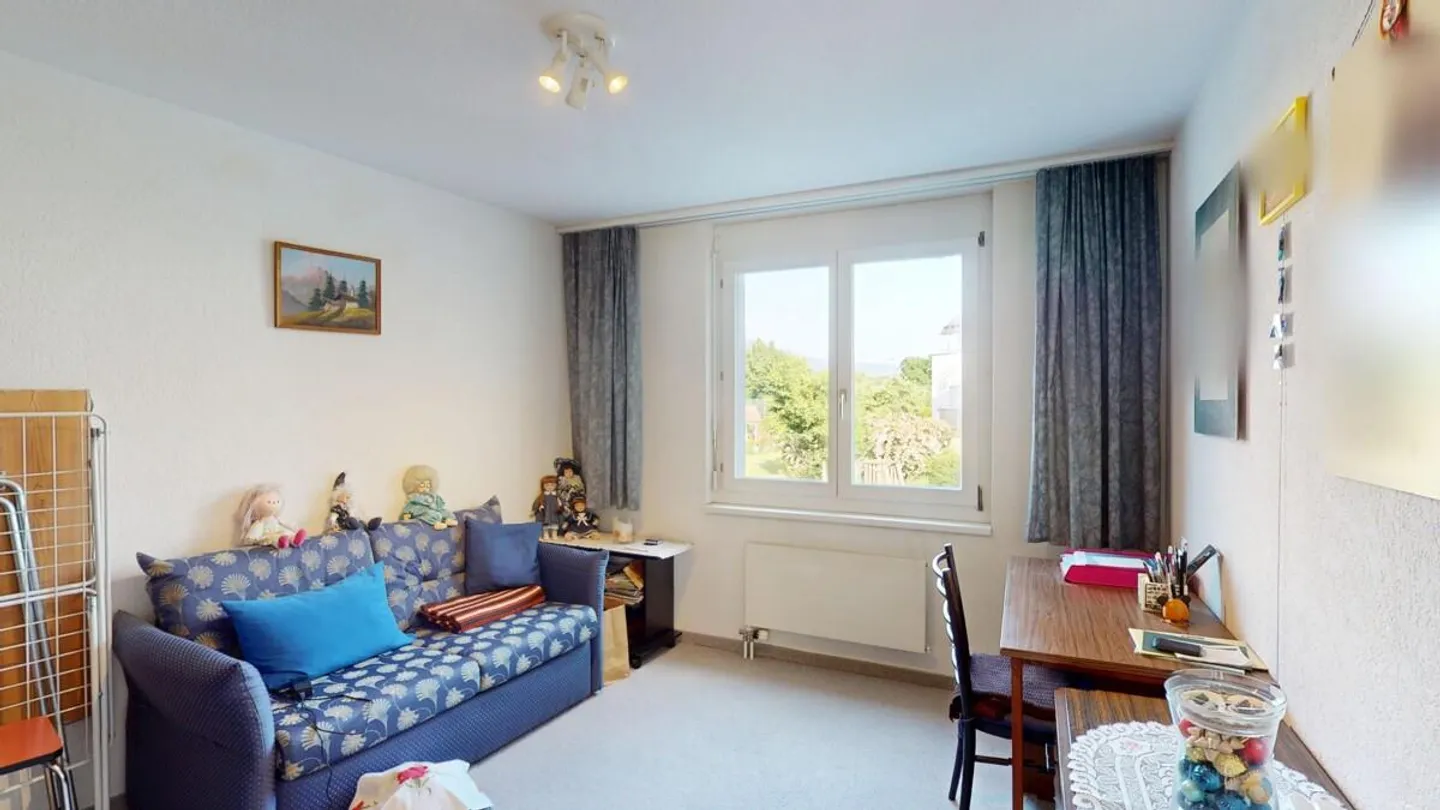 3.5 Room Apartment in an Ideal Location - Photo 8 of 10