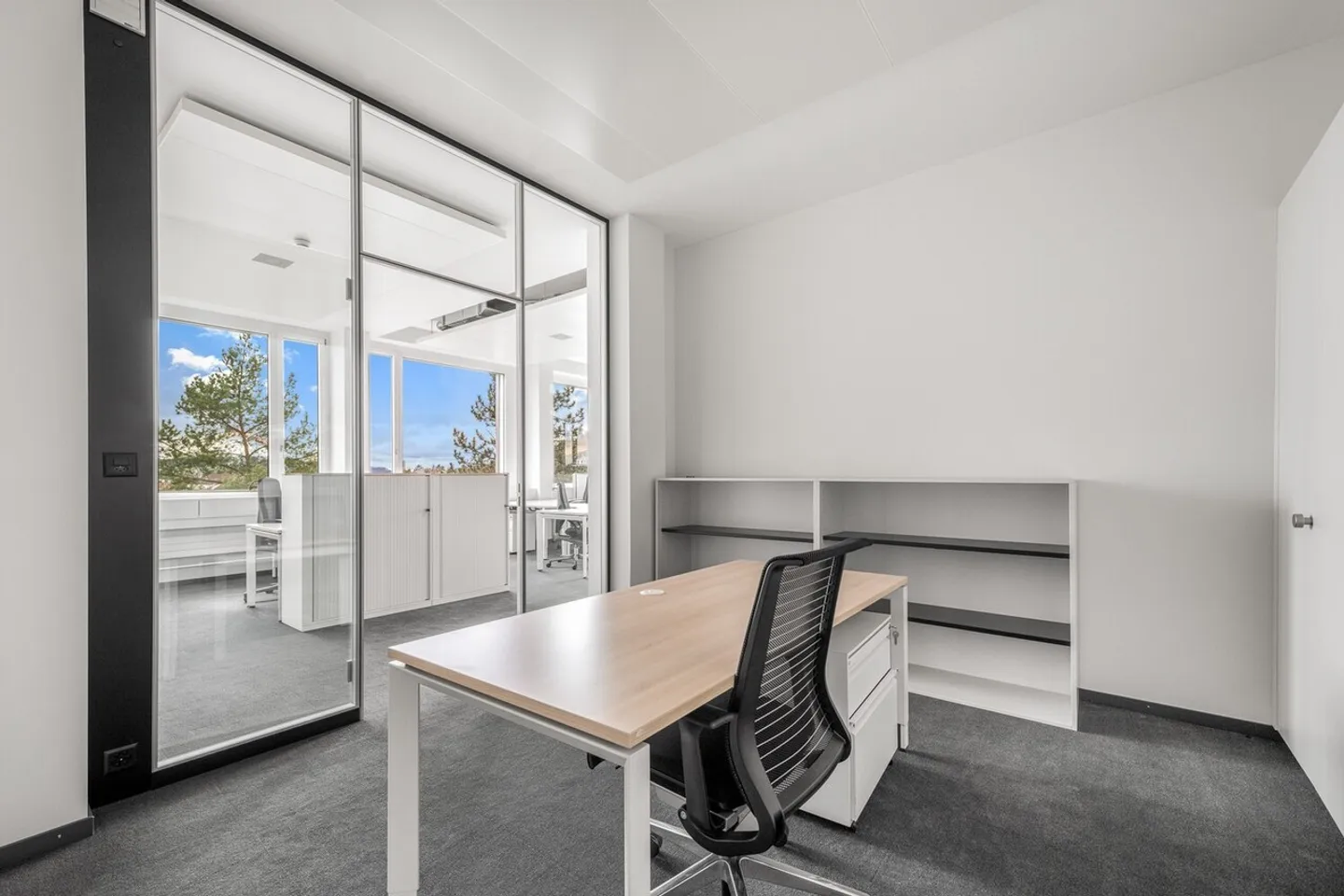 BUREAUX ÉTENDUS, PRÊTS POUR VOTRE EMPLACEMENT - Photo 6 sur 13