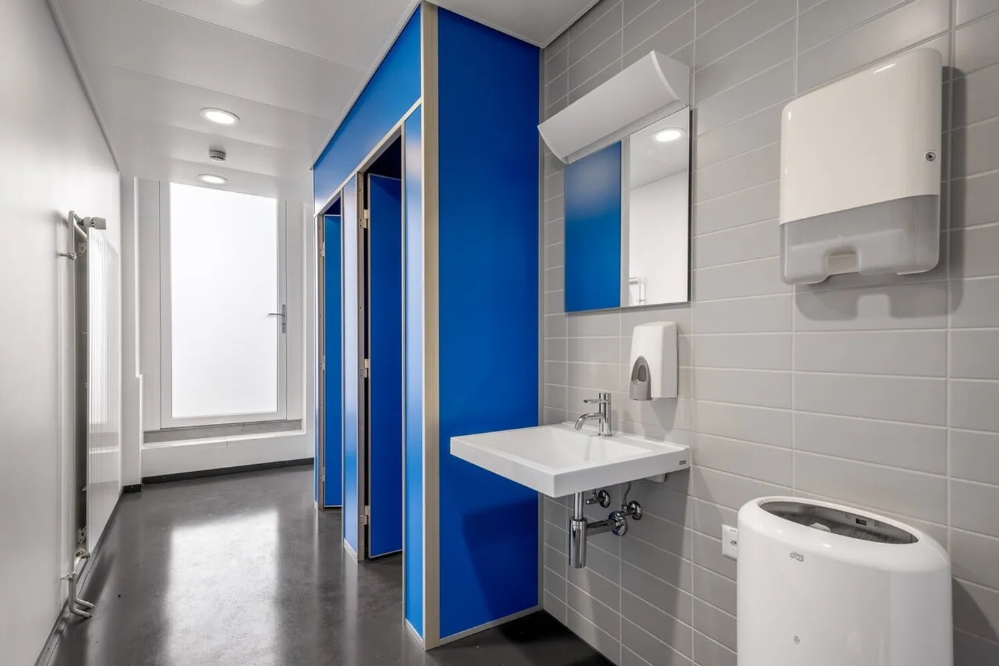 BUREAUX ÉTENDUS, PRÊTS POUR VOTRE EMPLACEMENT - Photo 10 sur 13