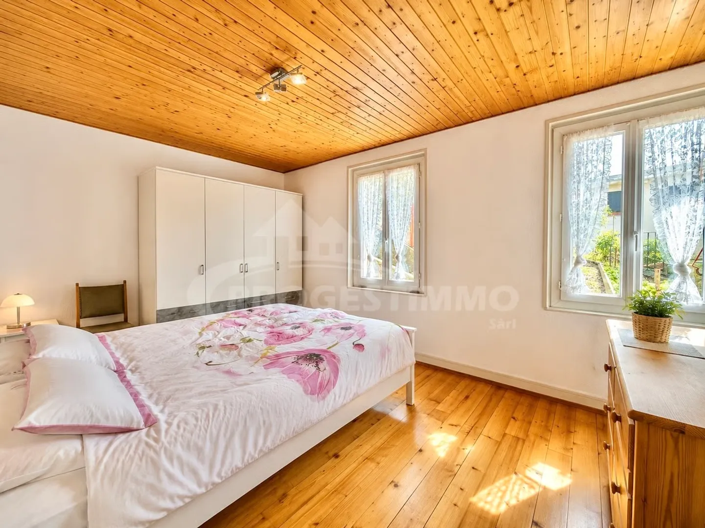 Maison à deux logements avec vignes - Photo 3 sur 13