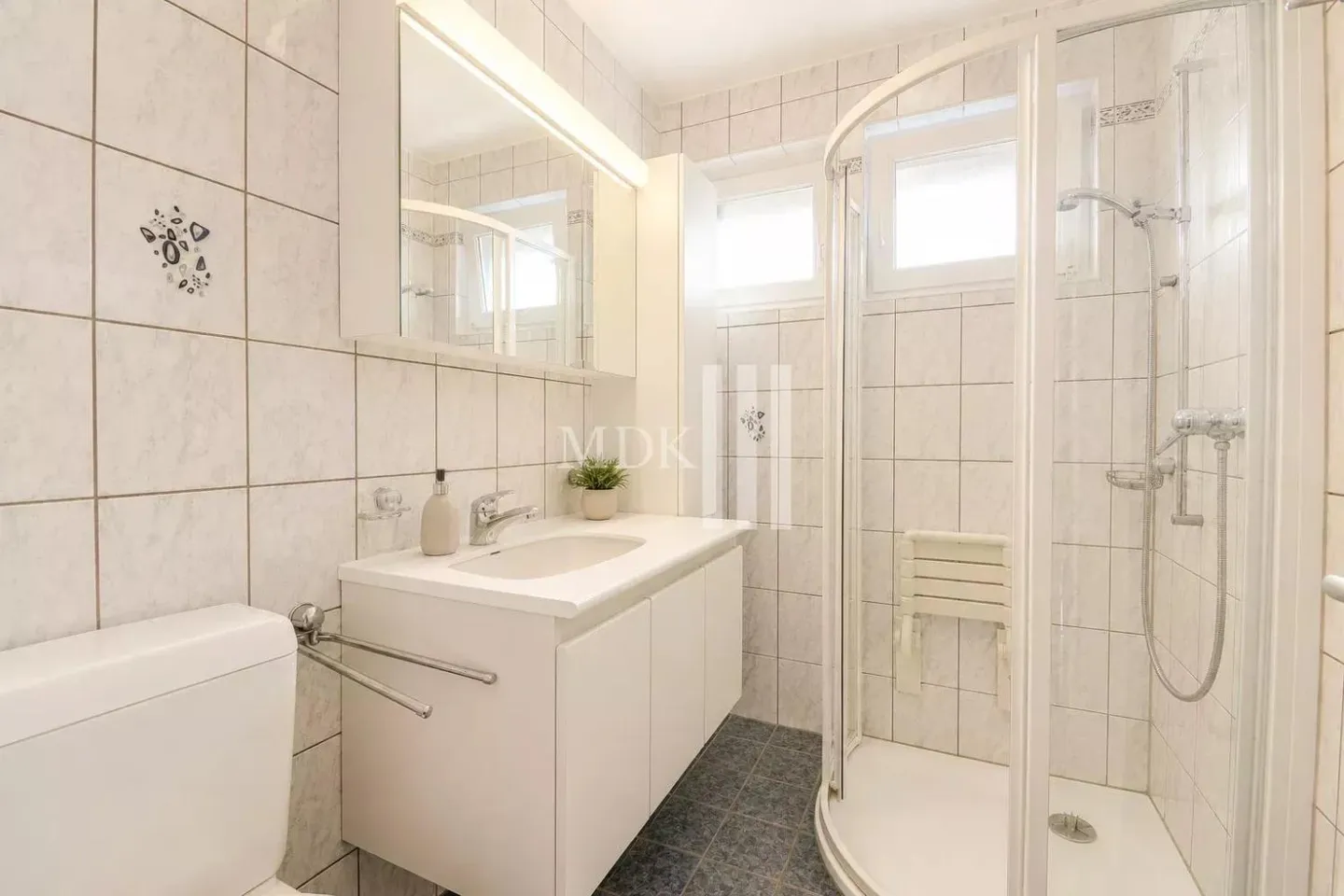 Charmant appartement 4 pièces - Photo 6 sur 10
