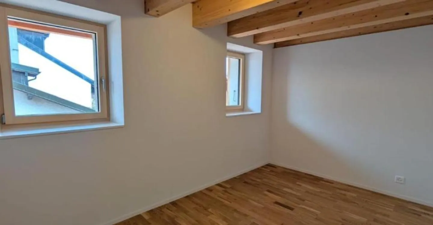 Appartement en duplex dans maison rénovée - Photo 7 sur 8