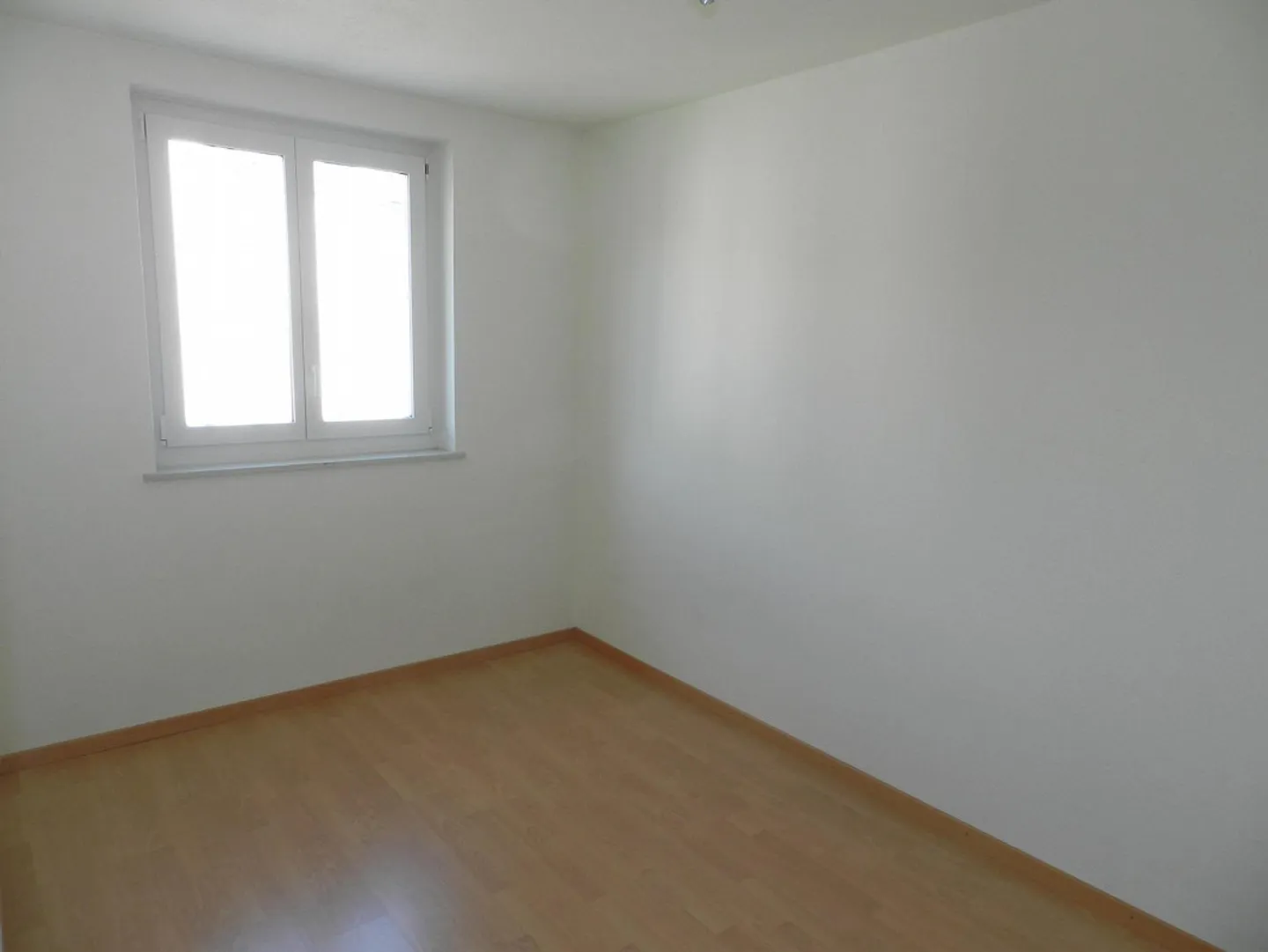 Bellissimo appartamento di 3 stanze in una posizione di confine - Foto 6 di 7