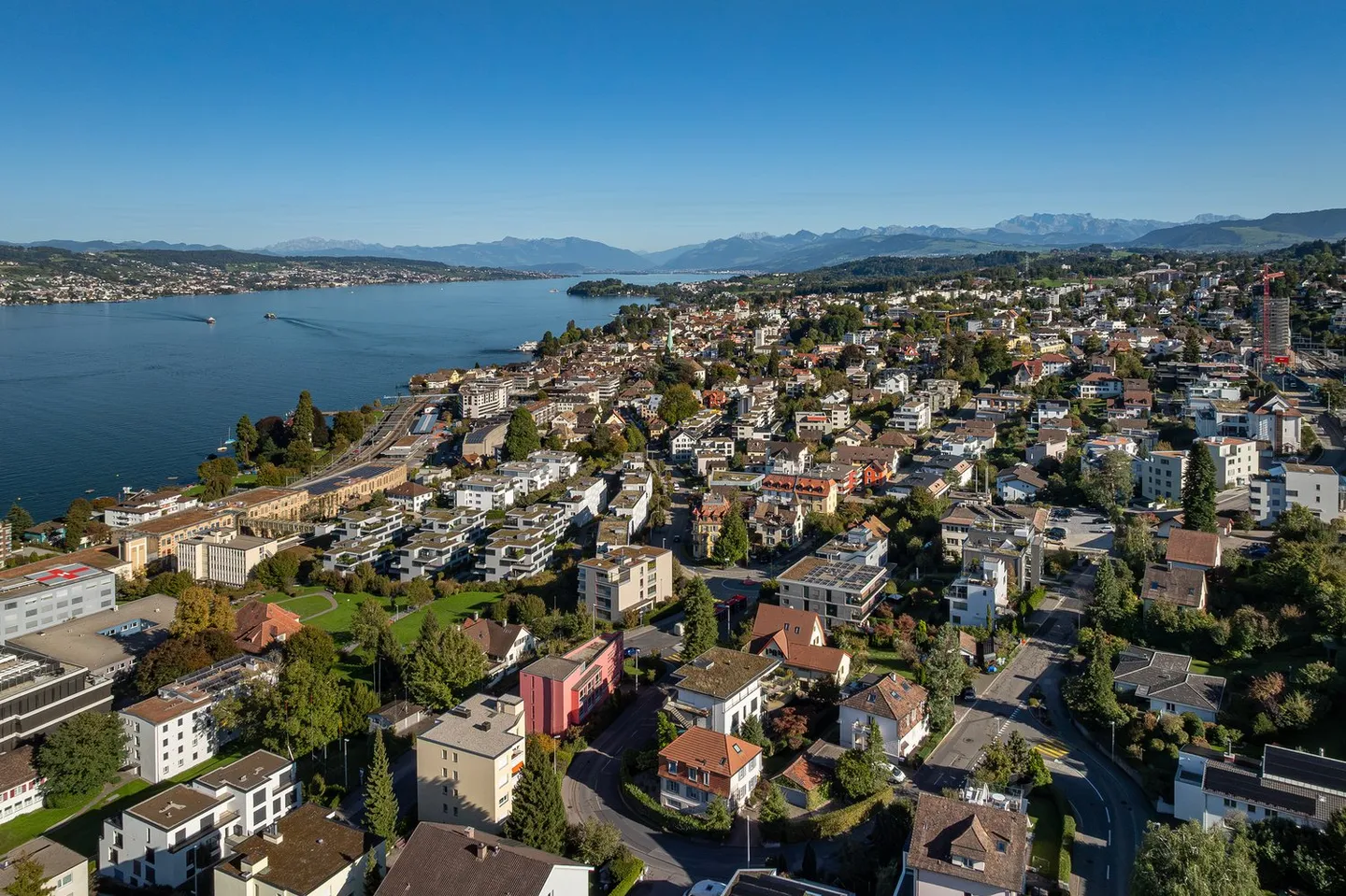 Modern 4.5 Room Apartment with Lake View in Horgen - Photo 12 of 12