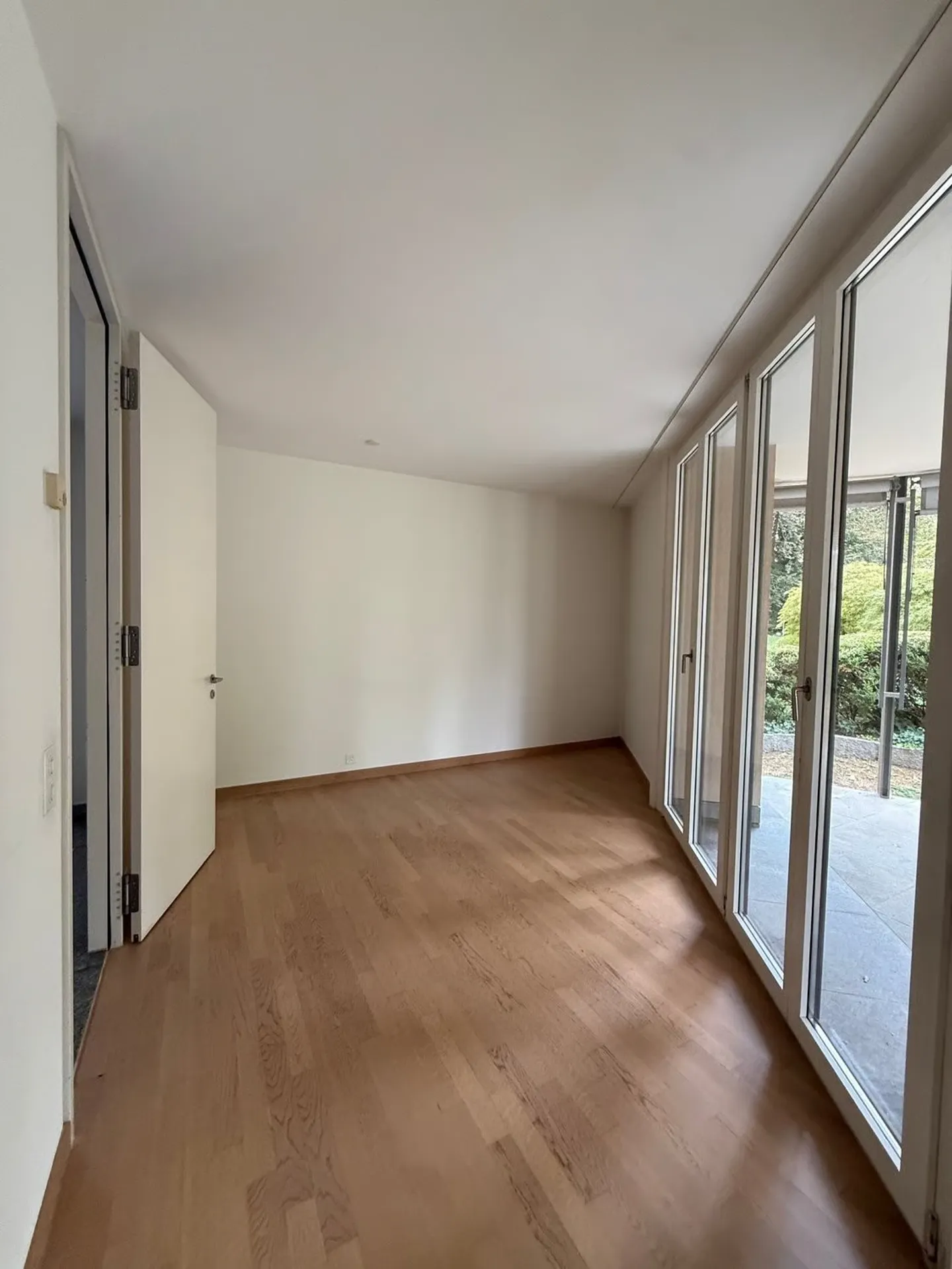 Charming 4.5-room apartment on the ground floor in Arlesheim - Photo 6 of 13