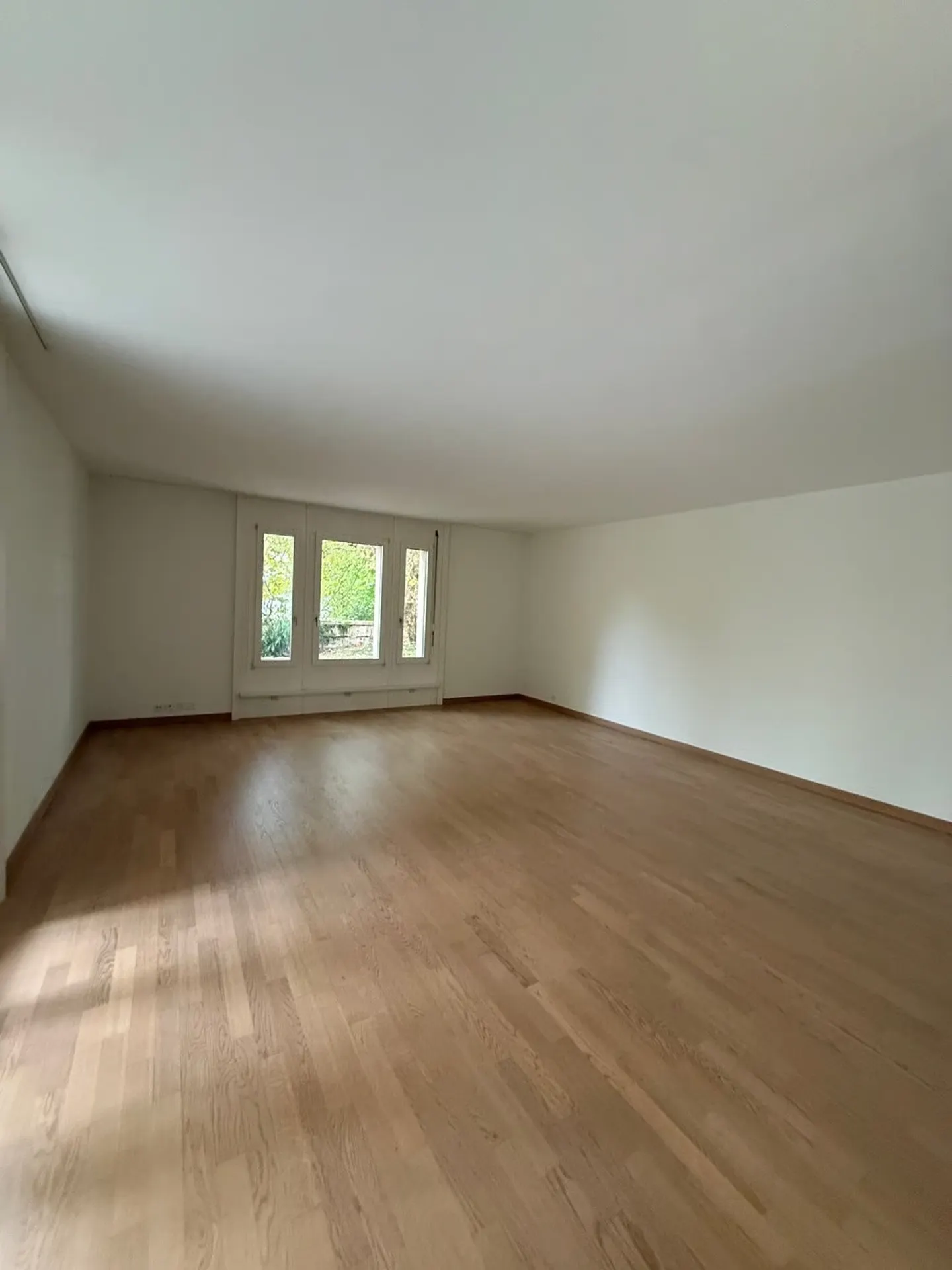 Charming 4.5-room apartment on the ground floor in Arlesheim - Photo 9 of 13
