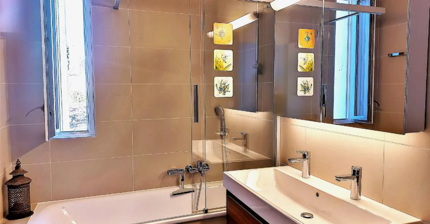 Appartamento di lusso in una zona tranquilla all'interno di un'area boschiva privata - St-Sulpice (VD) - Foto 7 di 9