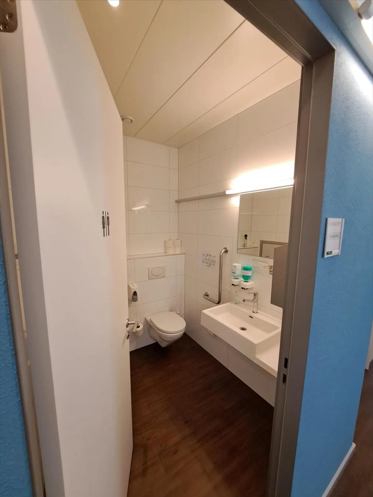 Pratica attraente nel cuore di Biel - Foto 4 di 9