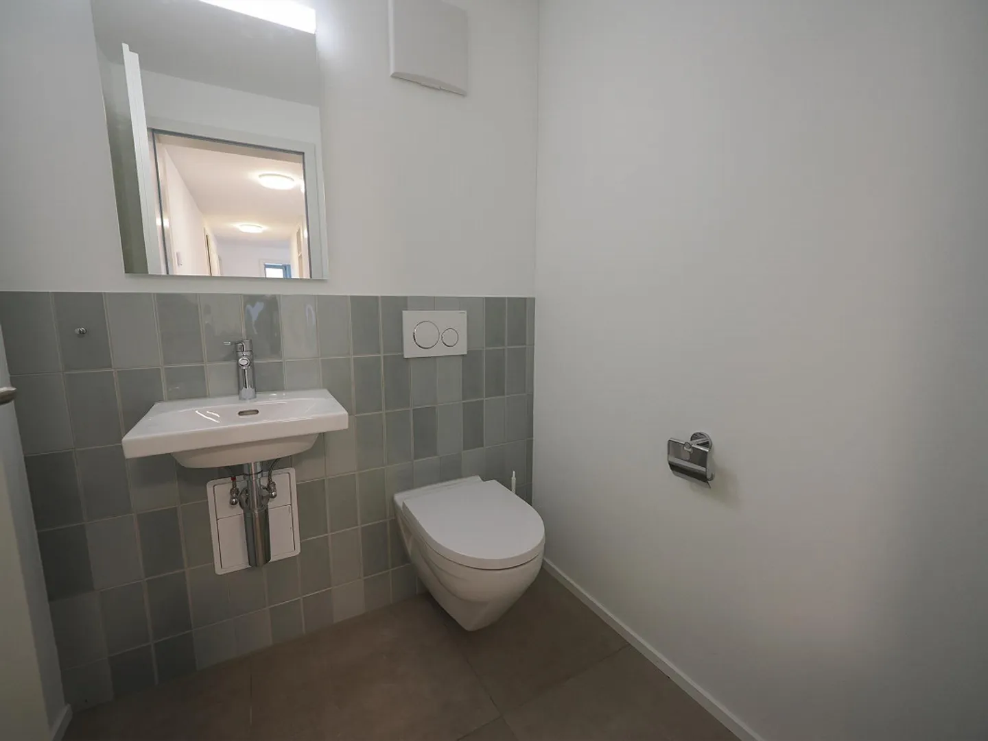 Beautiful apartment in completely renovated house in the center - Photo 8 of 10