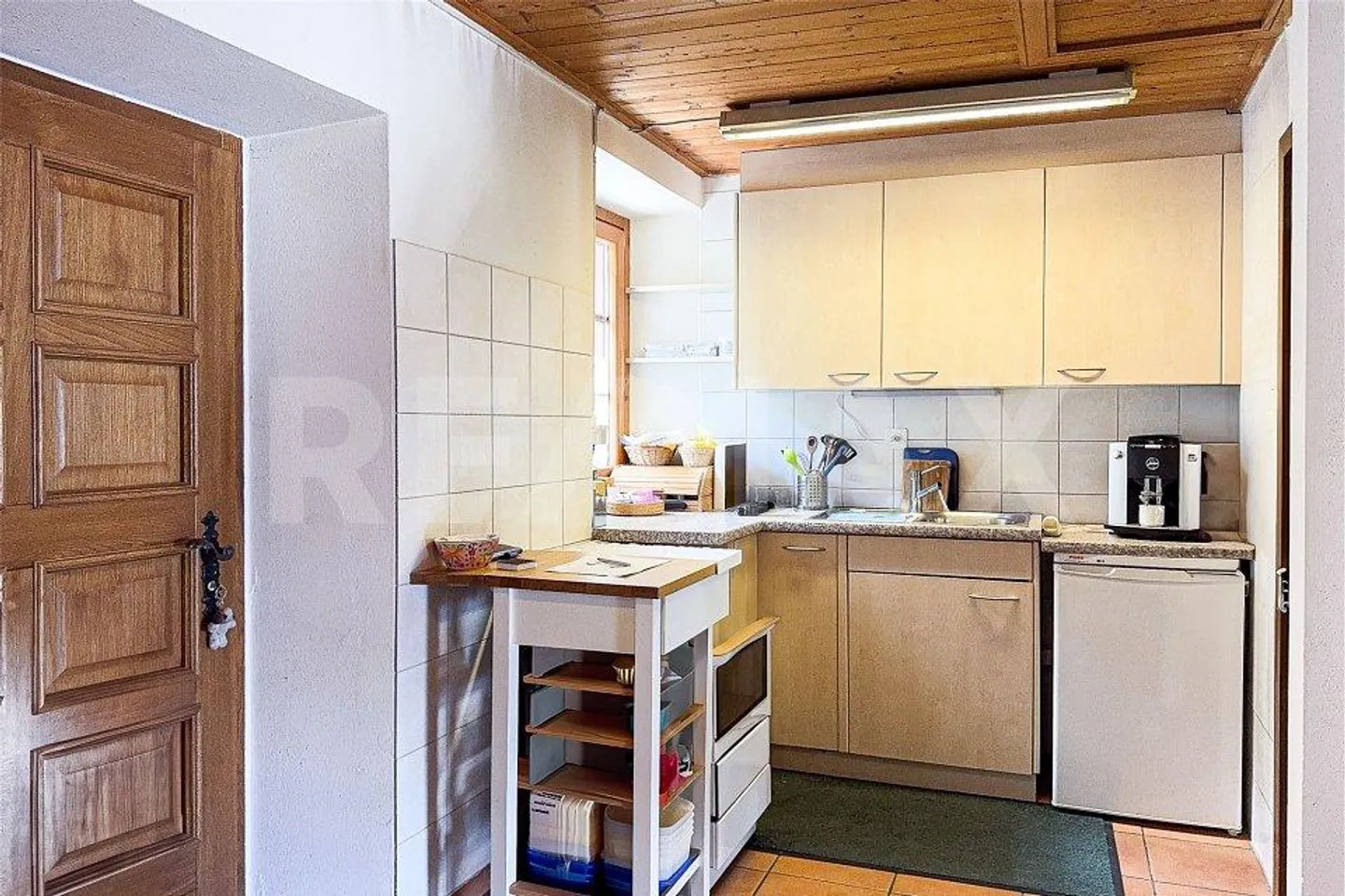 Haus mit Pool und großem Garten - Foto 10 von 13