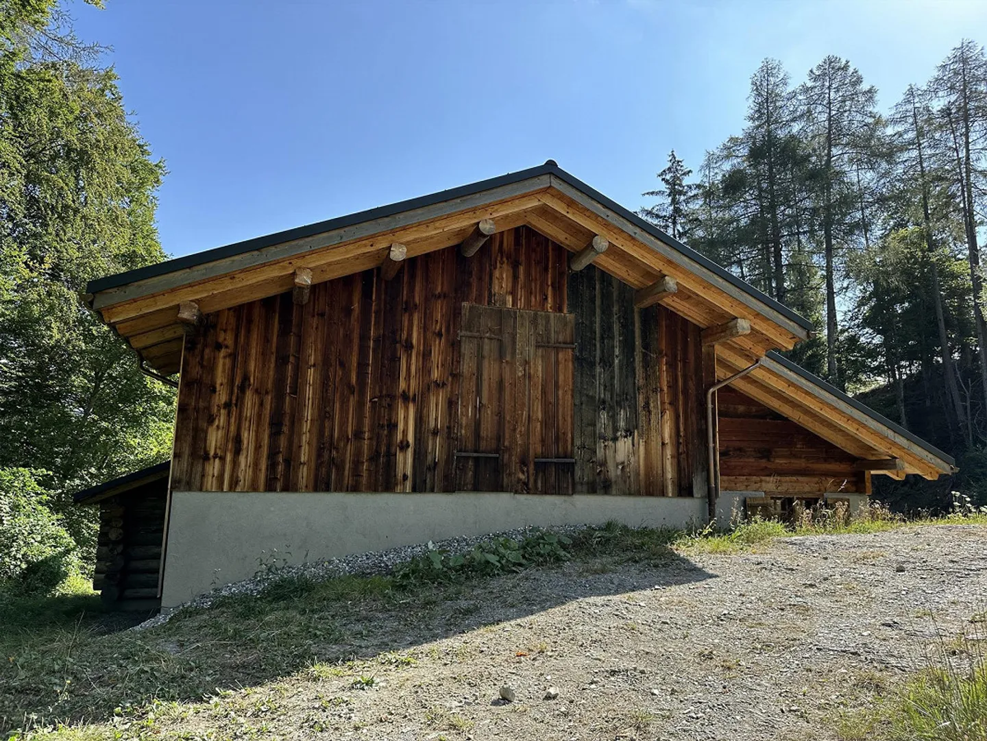 Rustikales Chalet mit Traumhaftem Blick - Foto 4 von 11