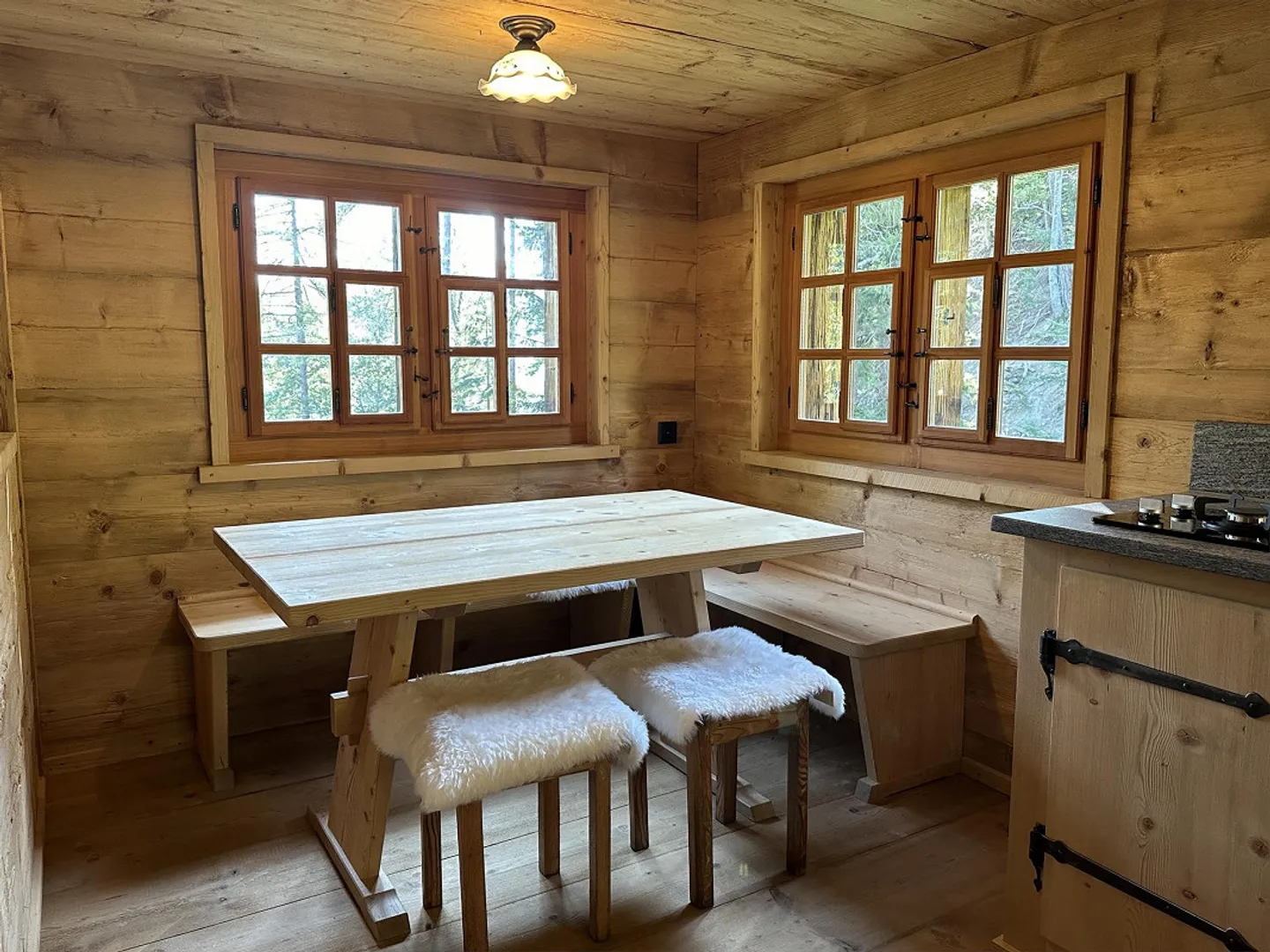 Rustikales Chalet mit Traumhaftem Blick - Foto 3 von 11