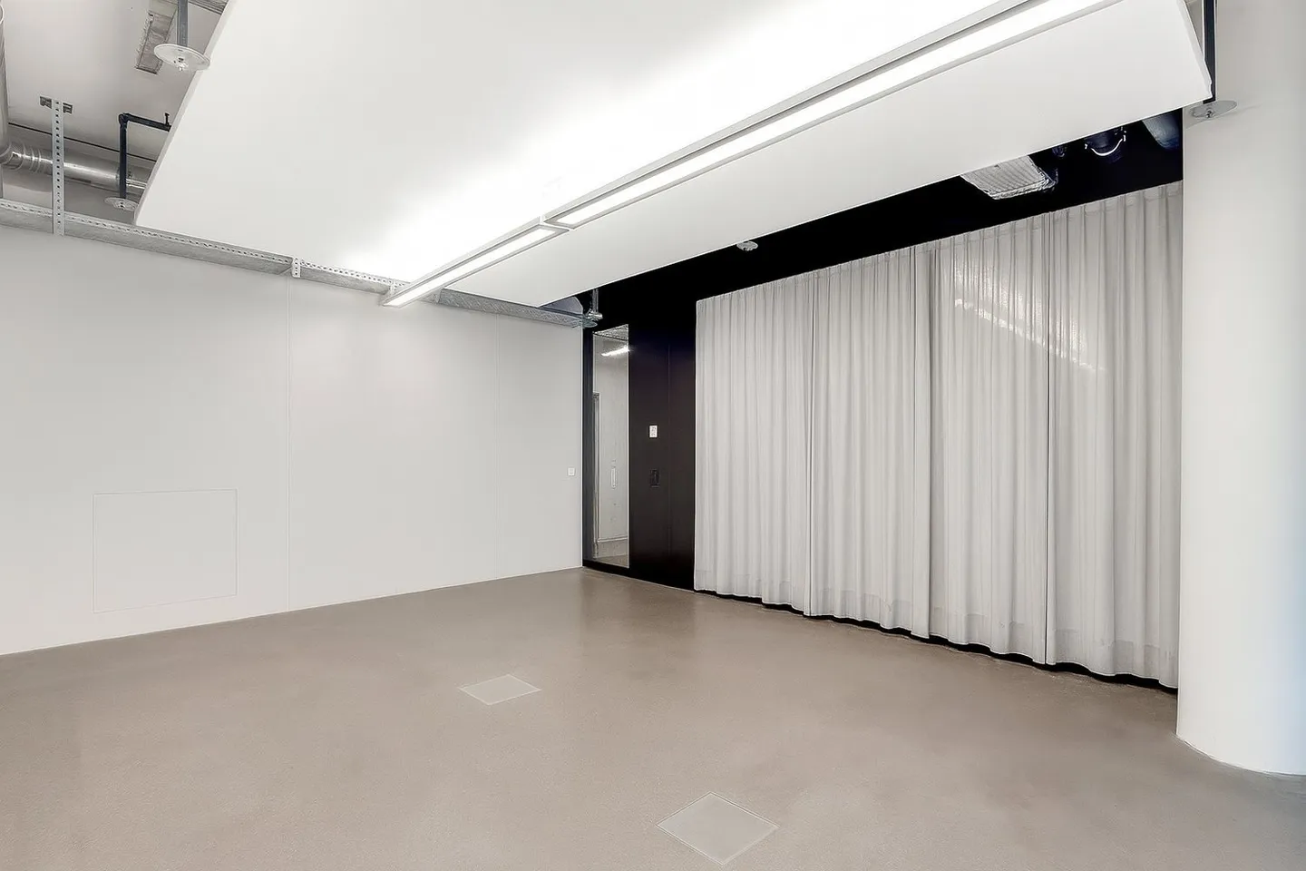 Central. Flexible. Ready to move in. - Photo 9 of 12