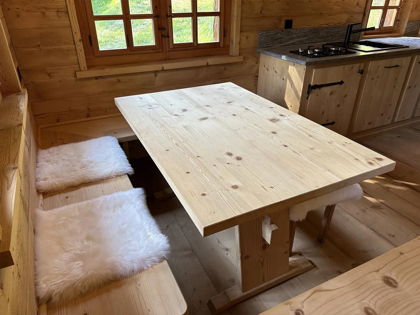 Rustikales Chalet mit Traumhaftem Blick - Foto 7 von 11