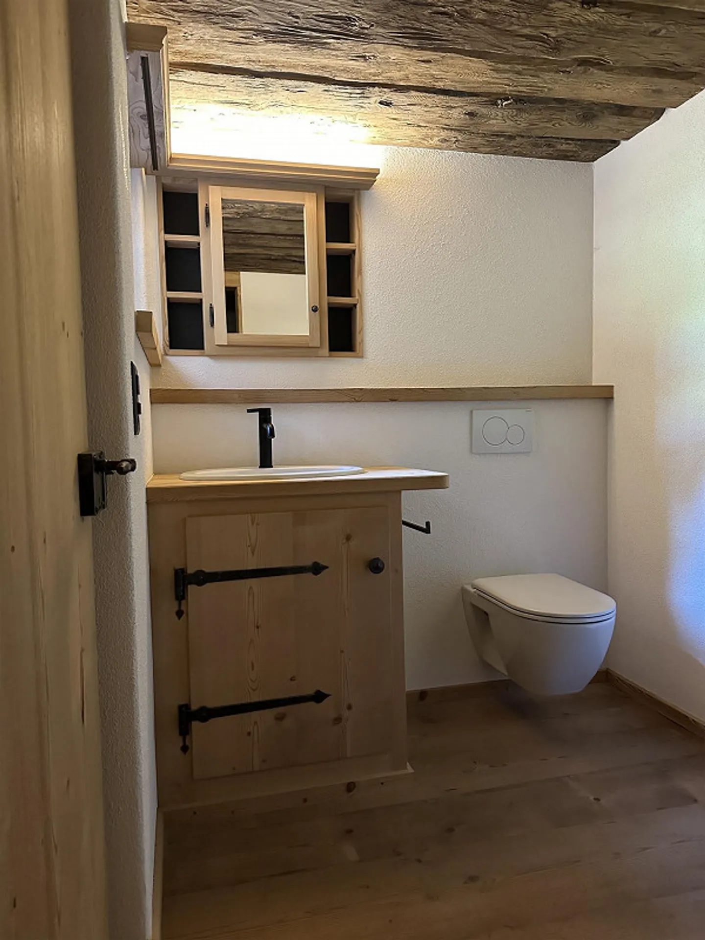 Rustikales Chalet mit Traumhaftem Blick - Foto 10 von 11
