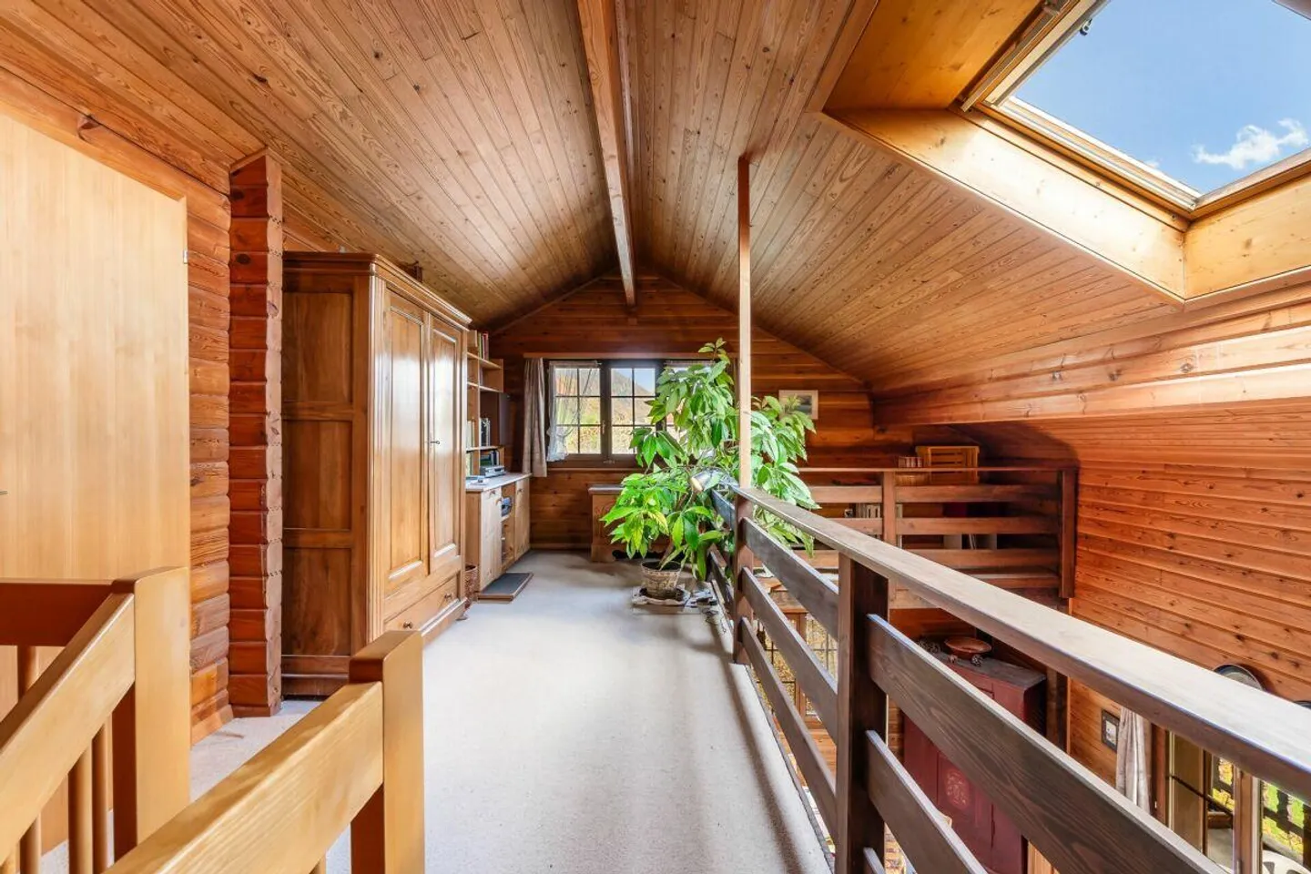 COZY VIEW WONDER - Photo 8 of 14