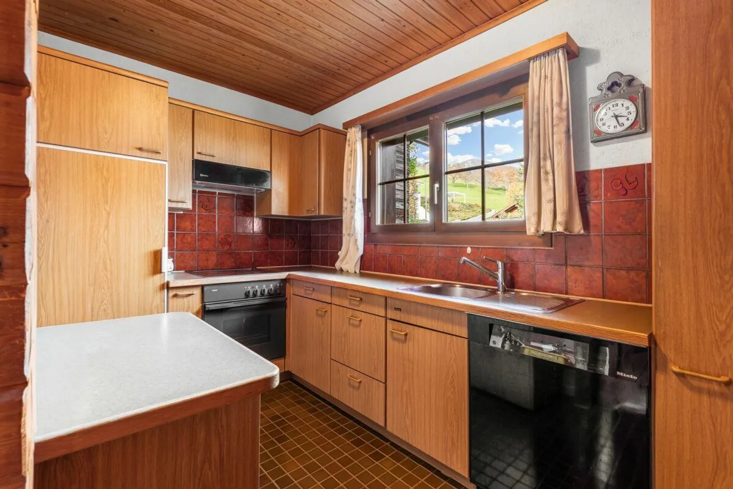 COZY VIEW WONDER - Photo 11 of 14