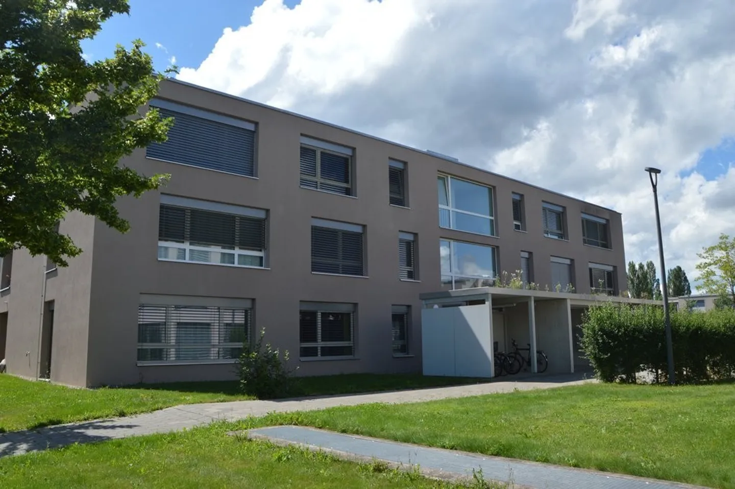 Ici, vous êtes chez vous - vivre moderne et familial - Photo 1 sur 10