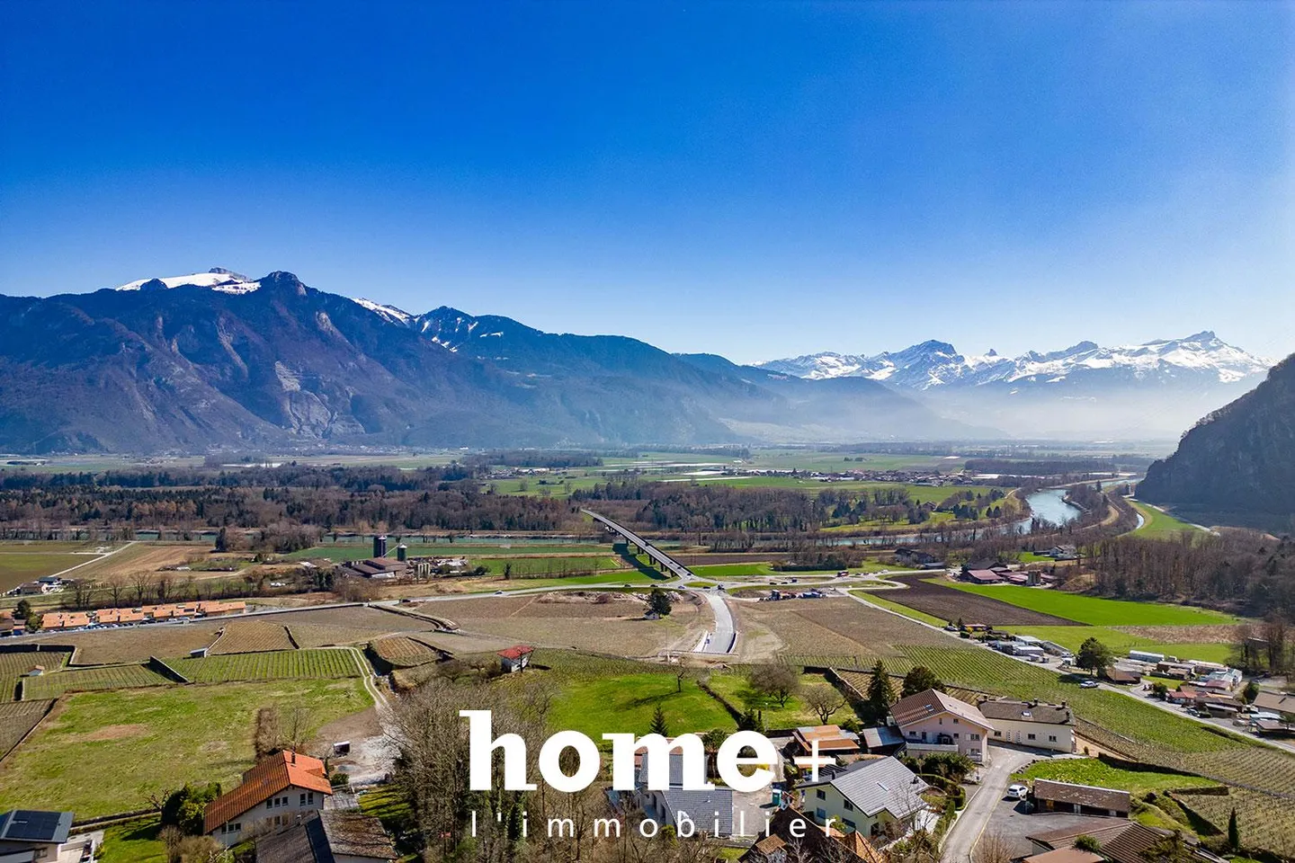 Magnifica villa nuova di 5,5 locali a 3 km dal lago - Foto 7 di 9