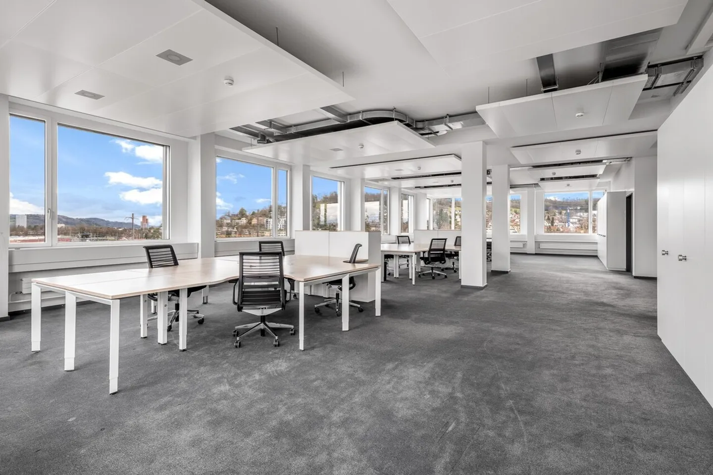 BUREAUX ÉTENDUS, PRÊTS POUR VOTRE EMPLACEMENT - Photo 10 sur 13